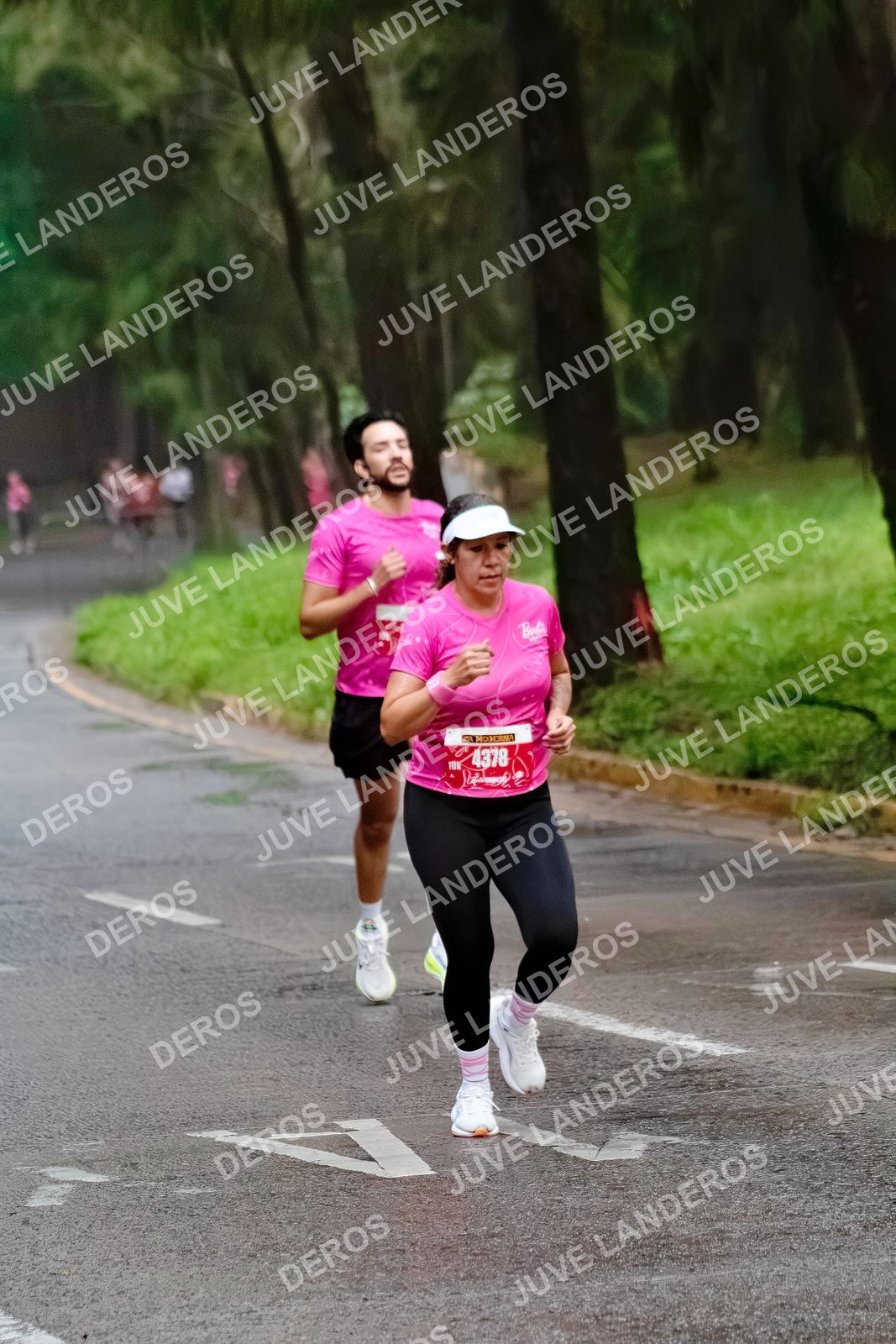 Foto del BARBIE RUN GUADALAJARA en Paseo Andares, Blvd. Puerta de Hierro 4965, Zapopan a las 06:58 · Ruta · dorsal 4378