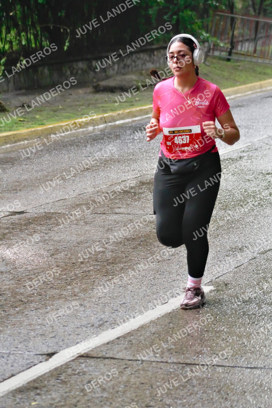 Foto del BARBIE RUN GUADALAJARA en Paseo Andares, Blvd. Puerta de Hierro 4965, Zapopan a las 07:46 · Ruta · dorsal 4637