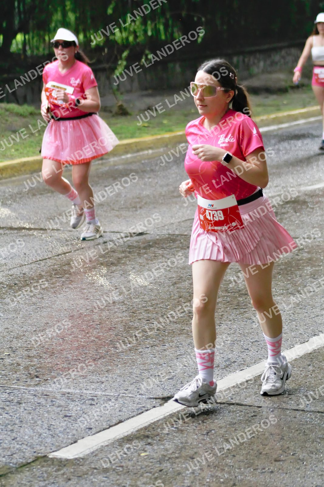 Foto del BARBIE RUN GUADALAJARA en Paseo Andares, Blvd. Puerta de Hierro 4965, Zapopan a las 07:46 · Ruta · dorsal 4739