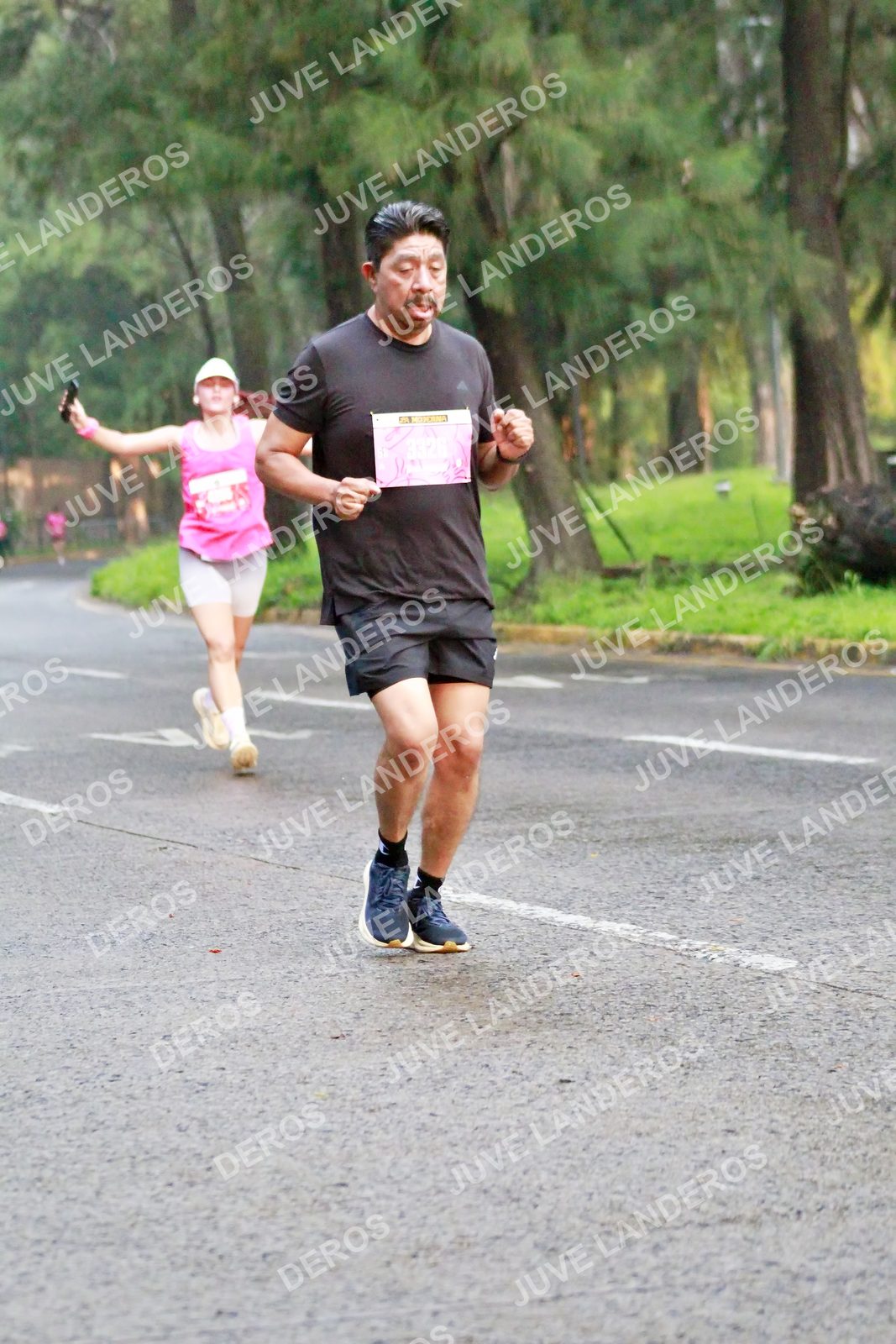 Foto del BARBIE RUN GUADALAJARA en Paseo Andares, Blvd. Puerta de Hierro 4965, Zapopan a las 07:19 · Ruta
