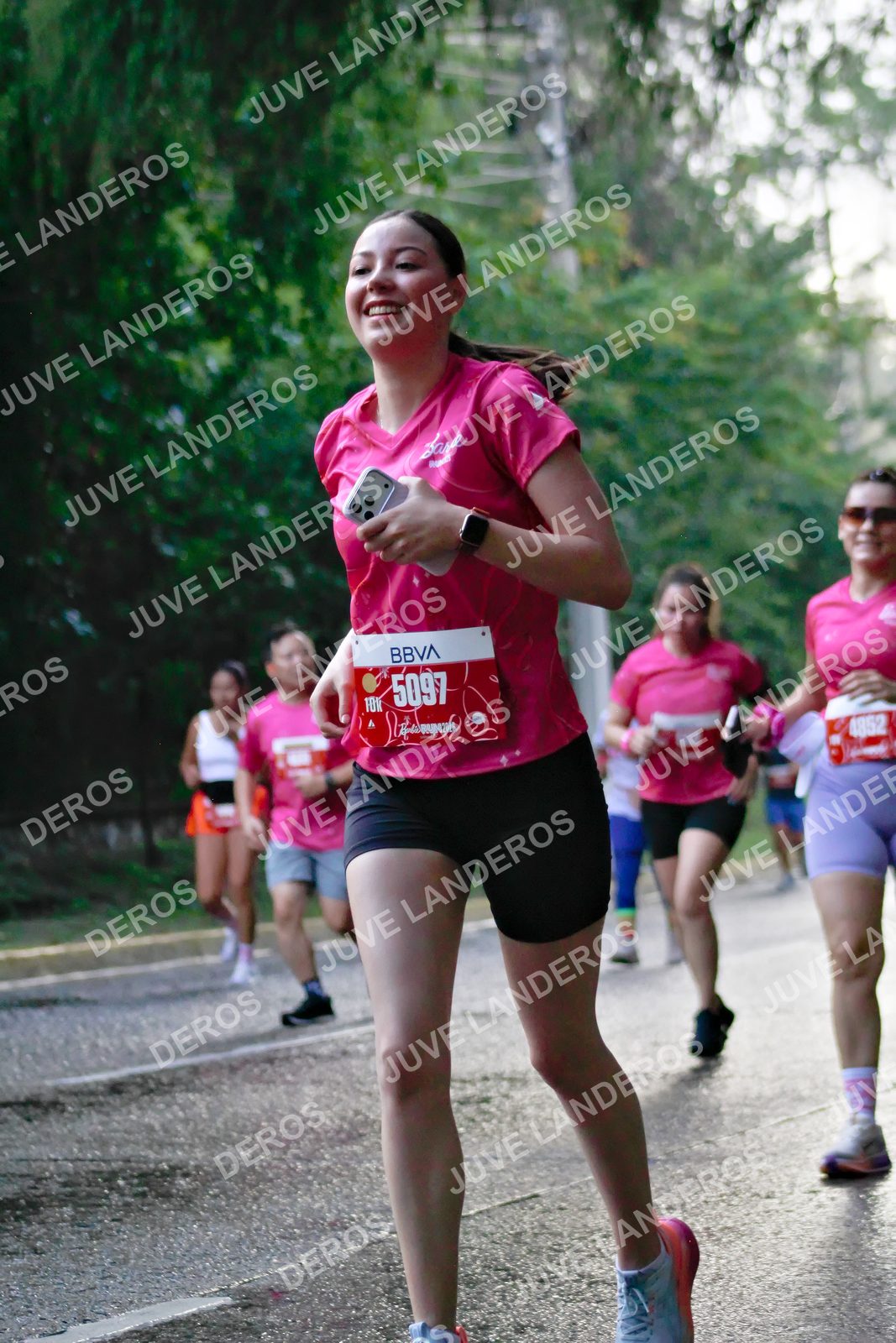Foto del BARBIE RUN GUADALAJARA en Paseo Andares, Blvd. Puerta de Hierro 4965, Zapopan a las 07:40 · Ruta · dorsal 5097, 4852
