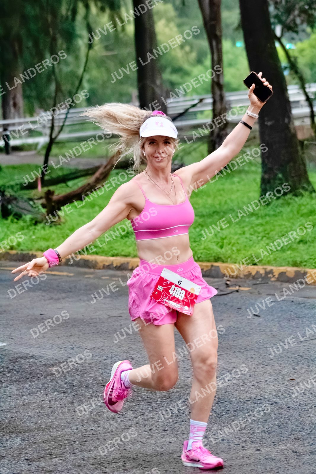 Foto del BARBIE RUN GUADALAJARA en Paseo Andares, Blvd. Puerta de Hierro 4965, Zapopan a las 06:58 · Ruta · dorsal 4188