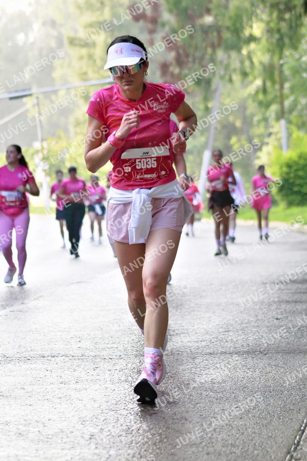 Foto del BARBIE RUN GUADALAJARA en Paseo Andares, Blvd. Puerta de Hierro 4965, Zapopan a las 07:42 · Ruta · dorsal 5035