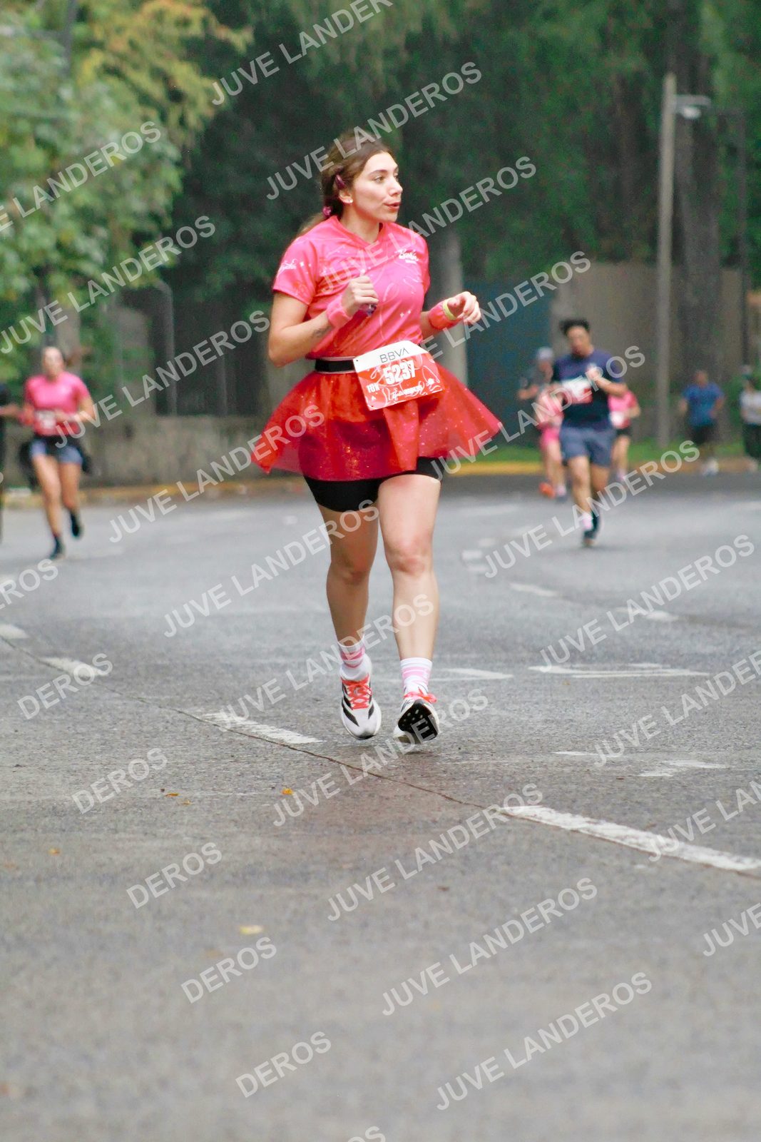 Foto del BARBIE RUN GUADALAJARA en Paseo Andares, Blvd. Puerta de Hierro 4965, Zapopan a las 07:20 · Ruta · dorsal 5237
