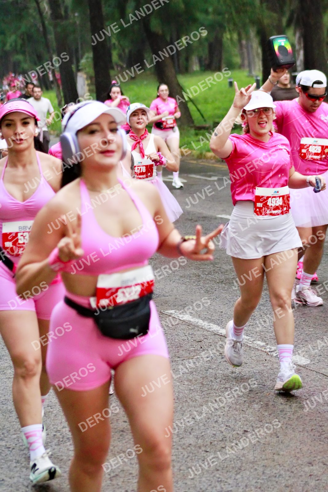 Foto del BARBIE RUN GUADALAJARA en Paseo Andares, Blvd. Puerta de Hierro 4965, Zapopan a las 07:05 · Ruta