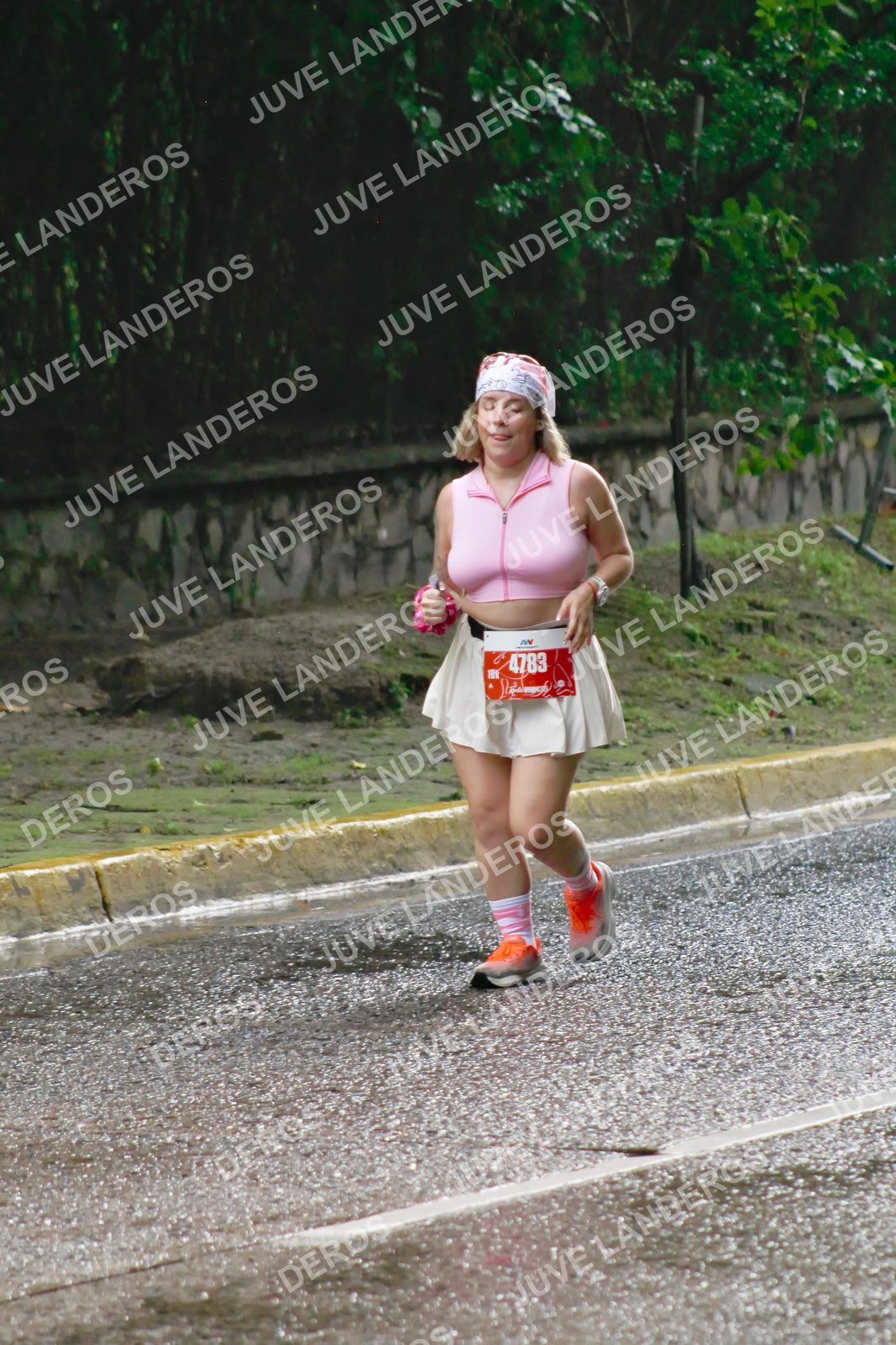 Foto del BARBIE RUN GUADALAJARA en Paseo Andares, Blvd. Puerta de Hierro 4965, Zapopan a las 07:47 · Ruta · dorsal 4783
