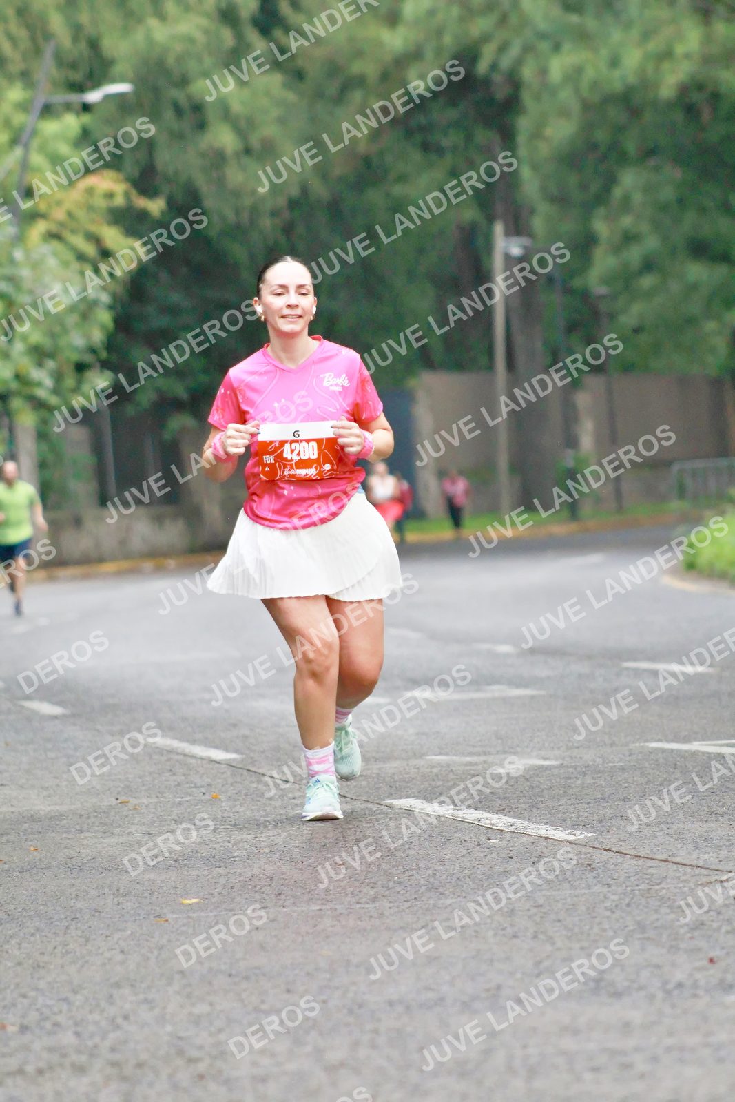 Foto del BARBIE RUN GUADALAJARA en Paseo Andares, Blvd. Puerta de Hierro 4965, Zapopan a las 07:25 · Ruta · dorsal 4200