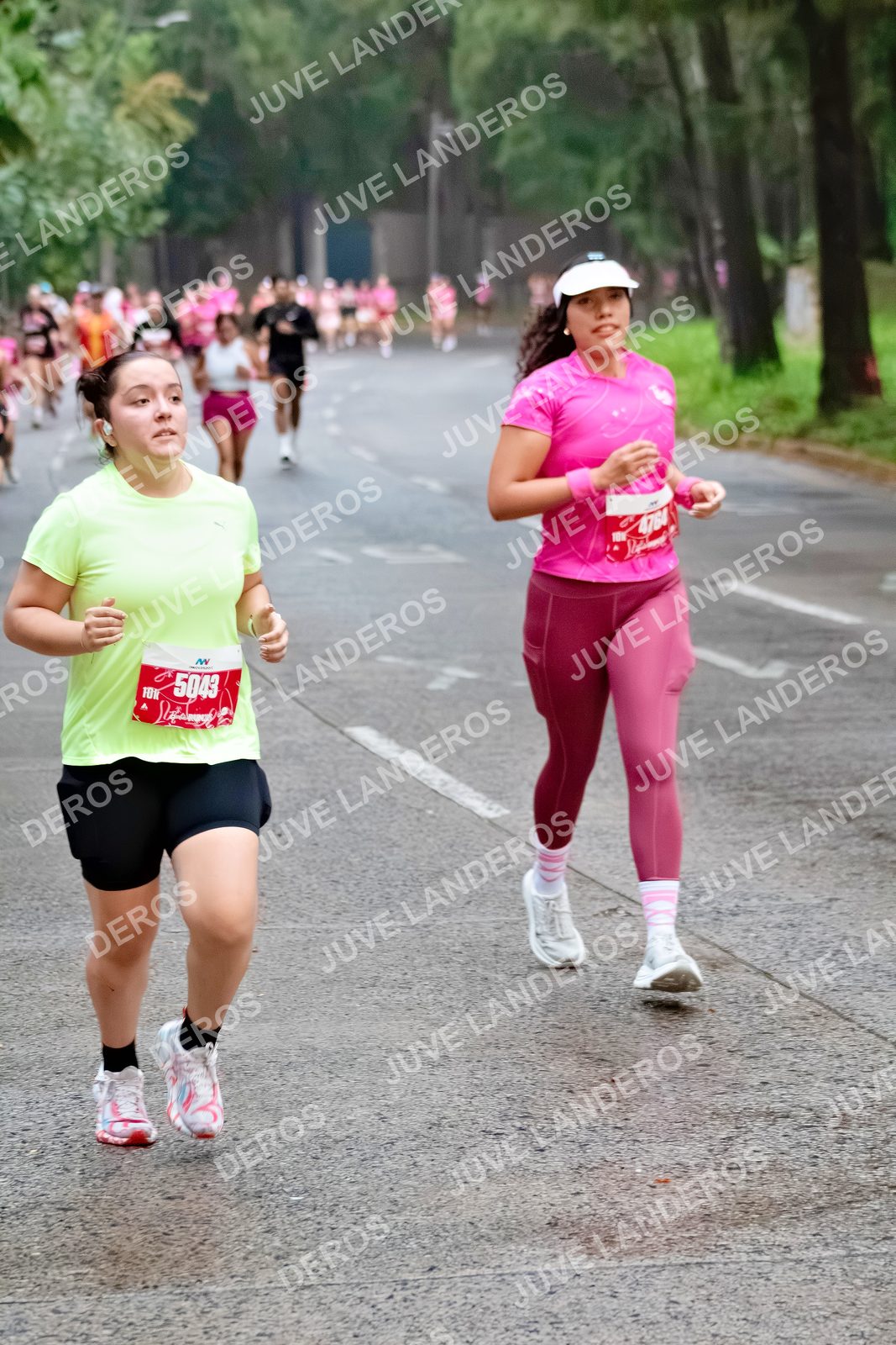 Foto del BARBIE RUN GUADALAJARA en Paseo Andares, Blvd. Puerta de Hierro 4965, Zapopan a las 07:01 · Ruta · dorsal 5043