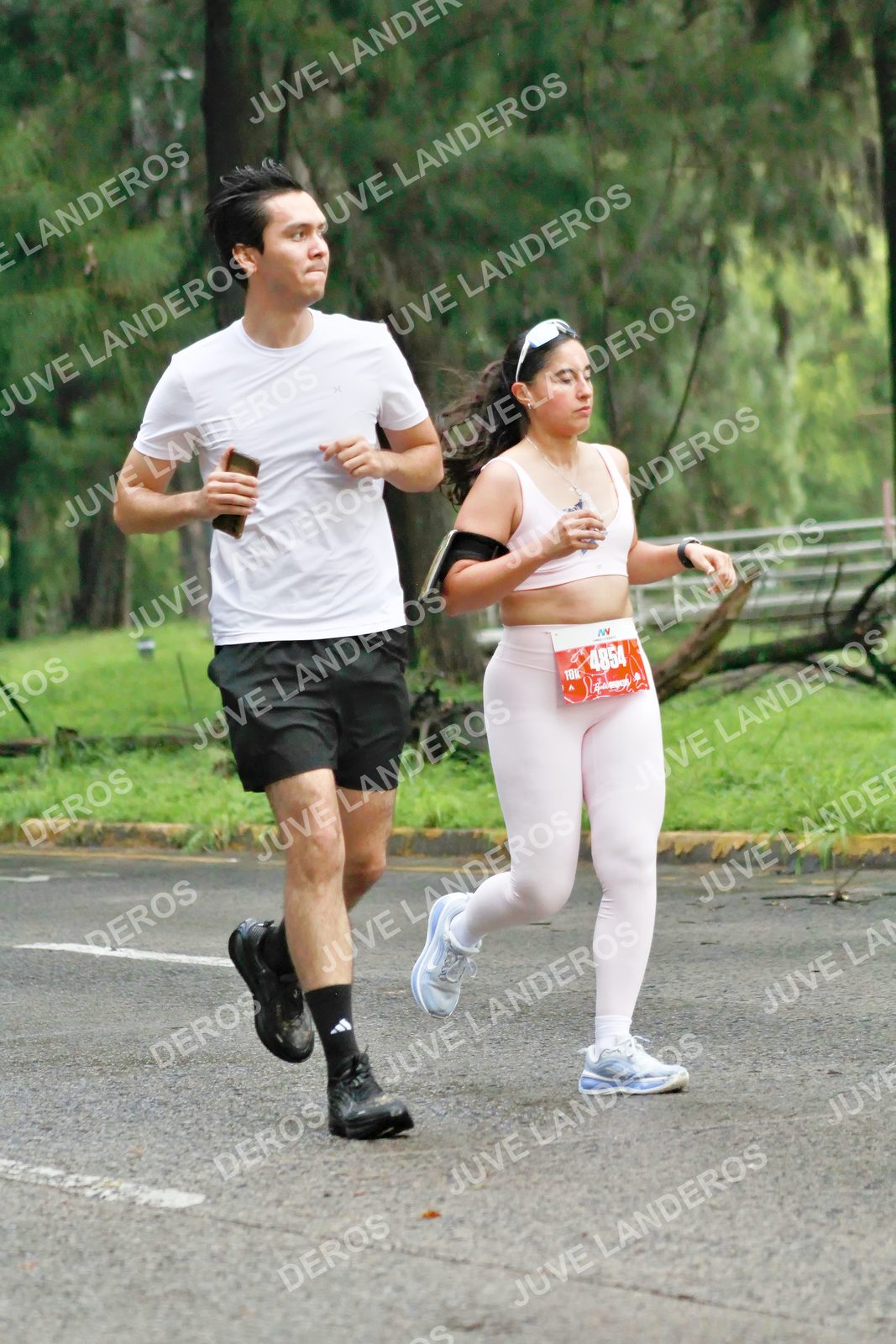 Foto del BARBIE RUN GUADALAJARA en Paseo Andares, Blvd. Puerta de Hierro 4965, Zapopan a las 07:26 · Ruta · dorsal 4854