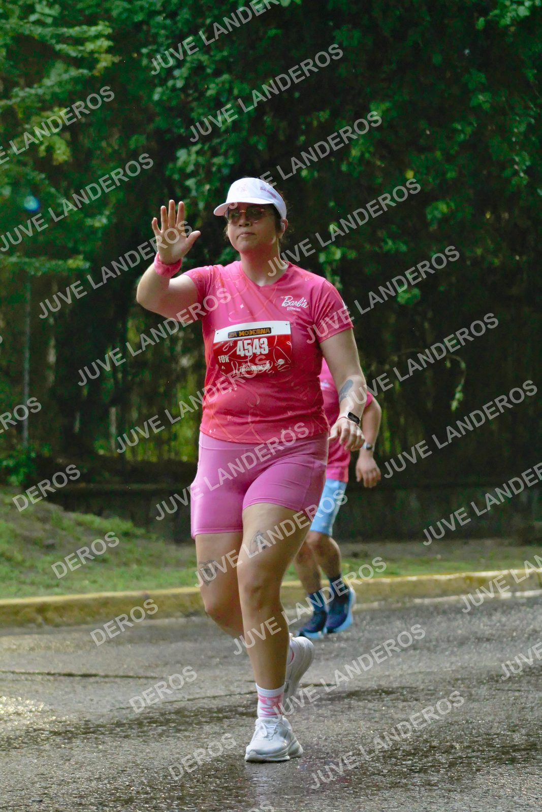 Foto del BARBIE RUN GUADALAJARA en Paseo Andares, Blvd. Puerta de Hierro 4965, Zapopan a las 07:42 · Ruta · dorsal 4543