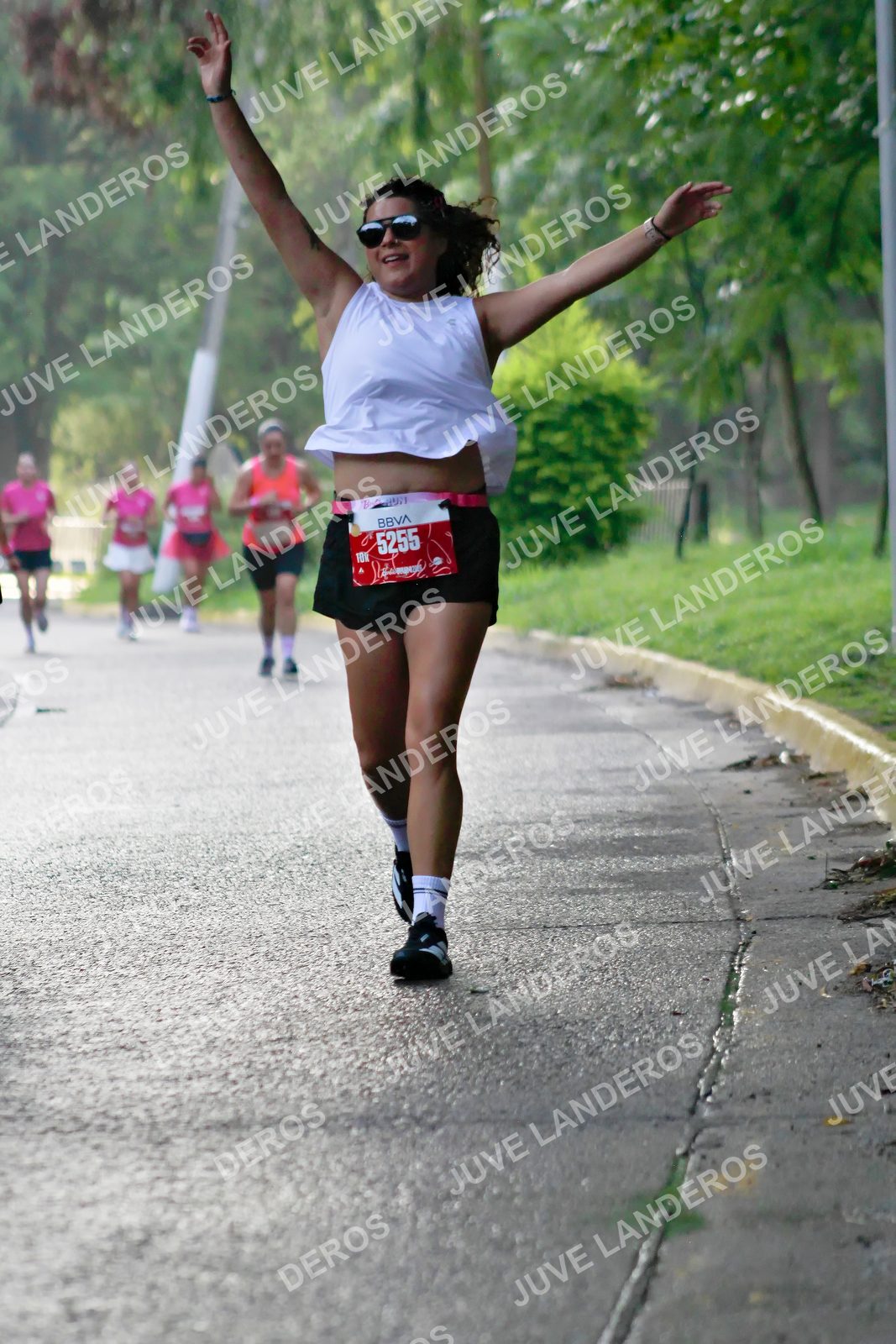 Foto del BARBIE RUN GUADALAJARA en Paseo Andares, Blvd. Puerta de Hierro 4965, Zapopan a las 07:40 · Ruta · dorsal 5255