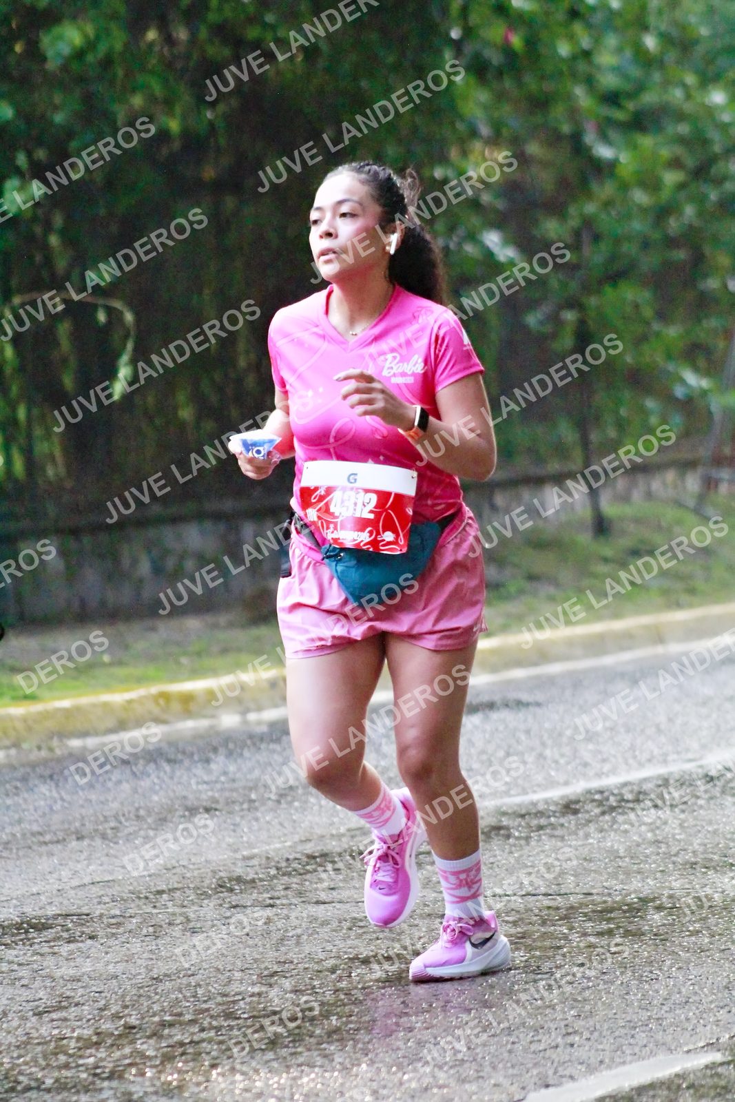 Foto del BARBIE RUN GUADALAJARA en Paseo Andares, Blvd. Puerta de Hierro 4965, Zapopan a las 07:43 · Ruta · dorsal 4312