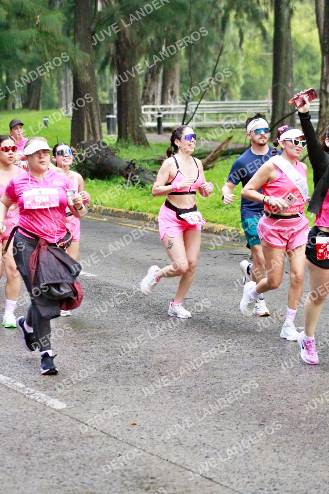 Foto del BARBIE RUN GUADALAJARA en Paseo Andares, Blvd. Puerta de Hierro 4965, Zapopan a las 07:07 · Ruta