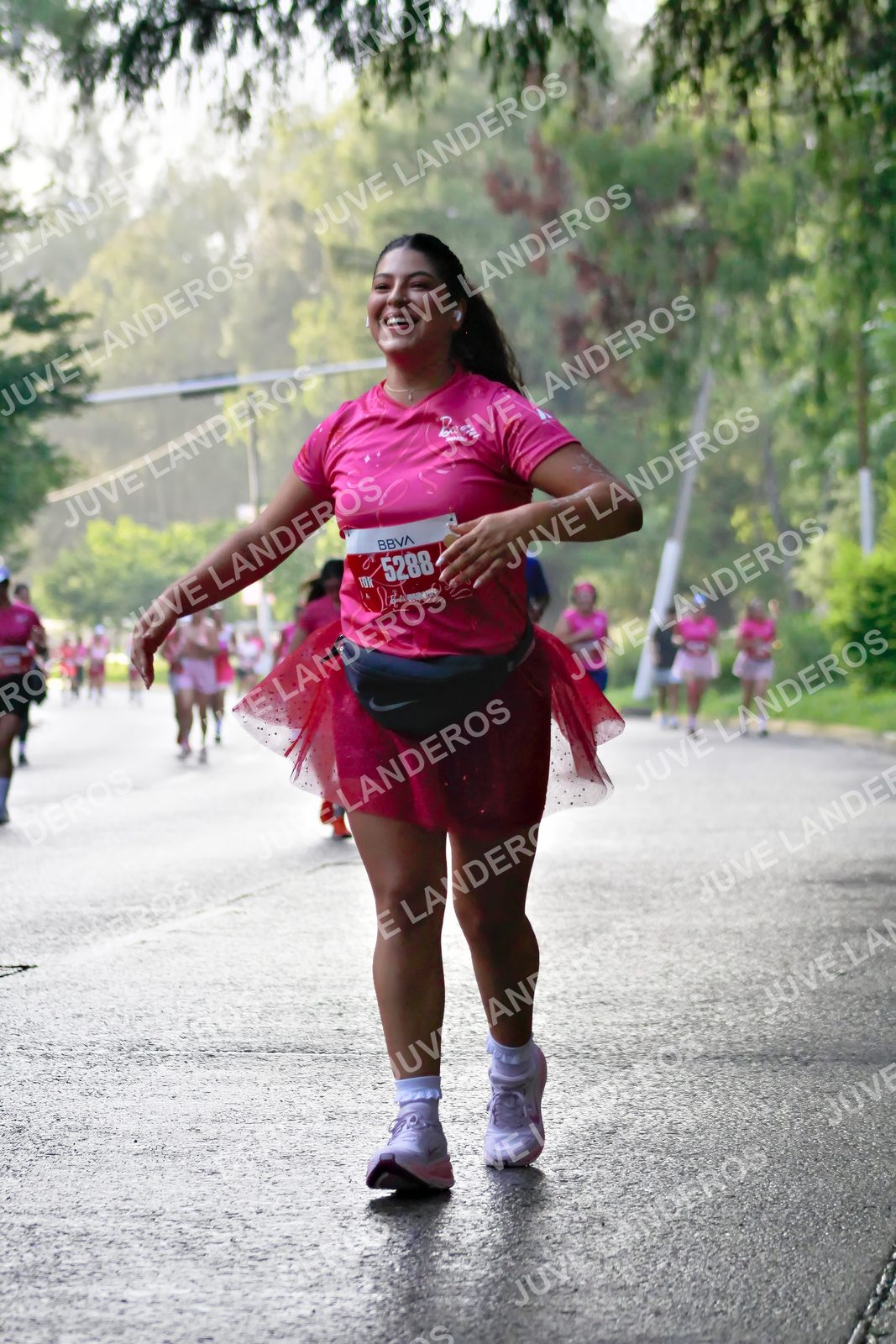 Foto del BARBIE RUN GUADALAJARA en Paseo Andares, Blvd. Puerta de Hierro 4965, Zapopan a las 07:41 · Ruta · dorsal 5288