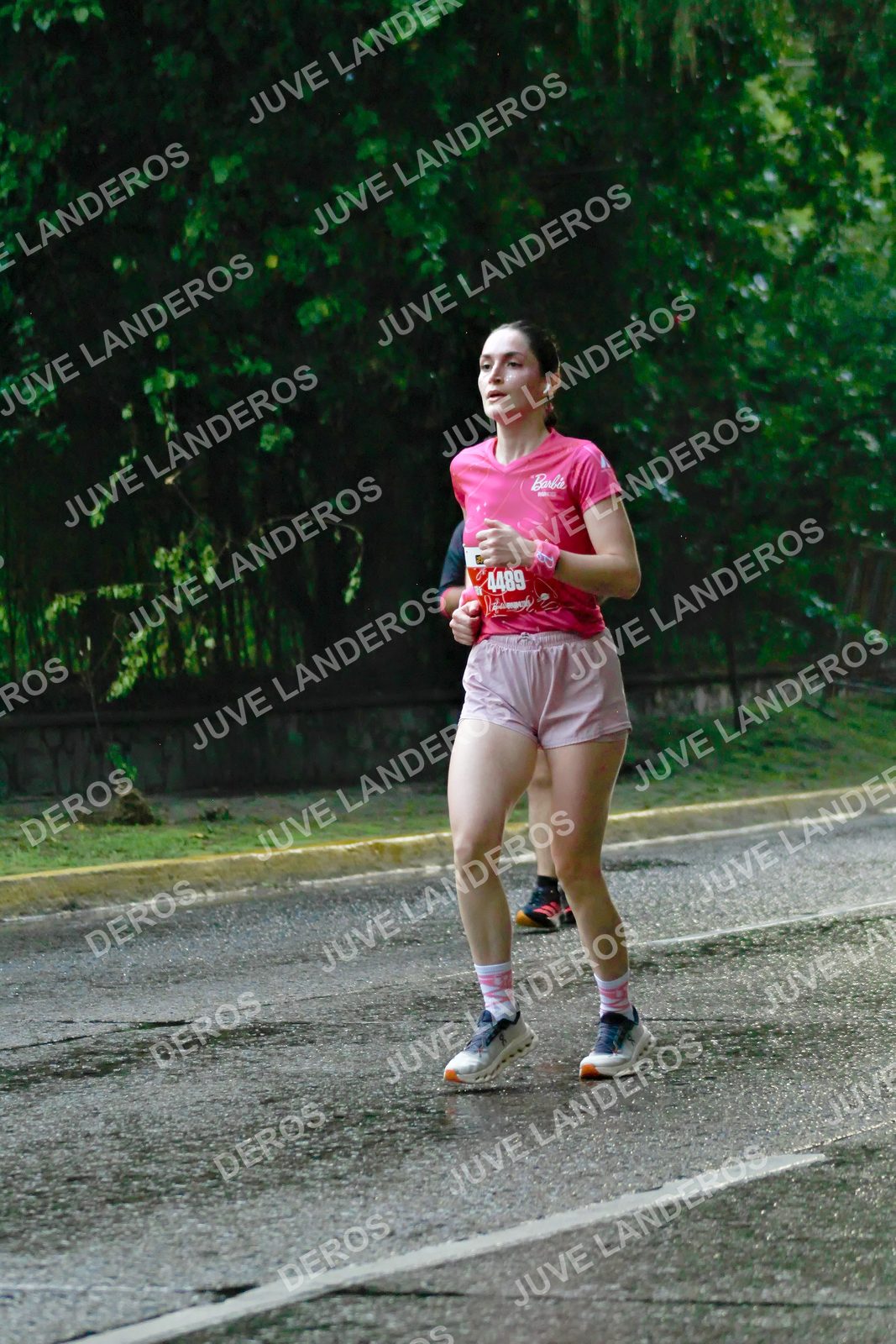 Foto del BARBIE RUN GUADALAJARA en Paseo Andares, Blvd. Puerta de Hierro 4965, Zapopan a las 07:40 · Ruta · dorsal 4489