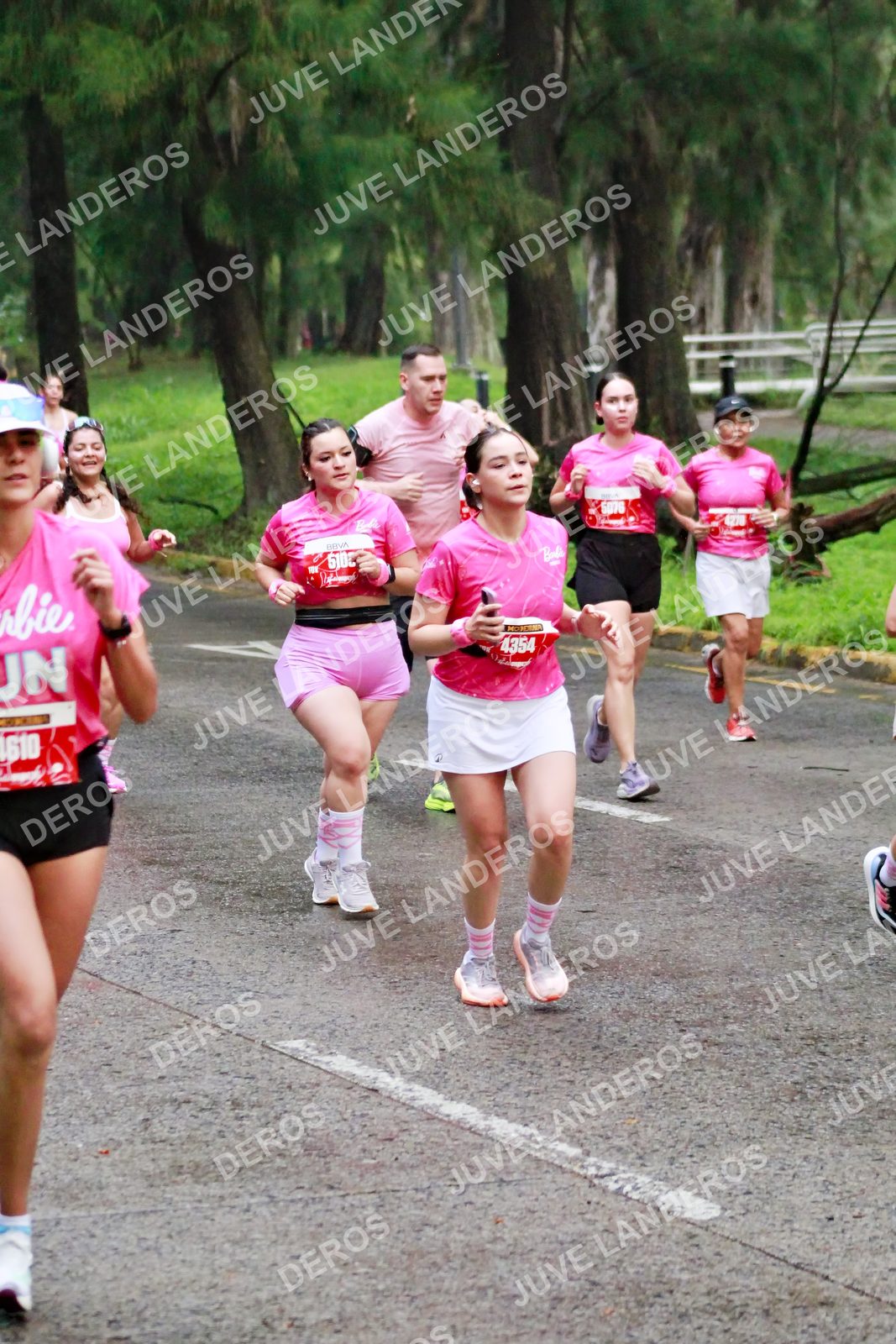 Foto del BARBIE RUN GUADALAJARA en Paseo Andares, Blvd. Puerta de Hierro 4965, Zapopan a las 07:04 · Ruta