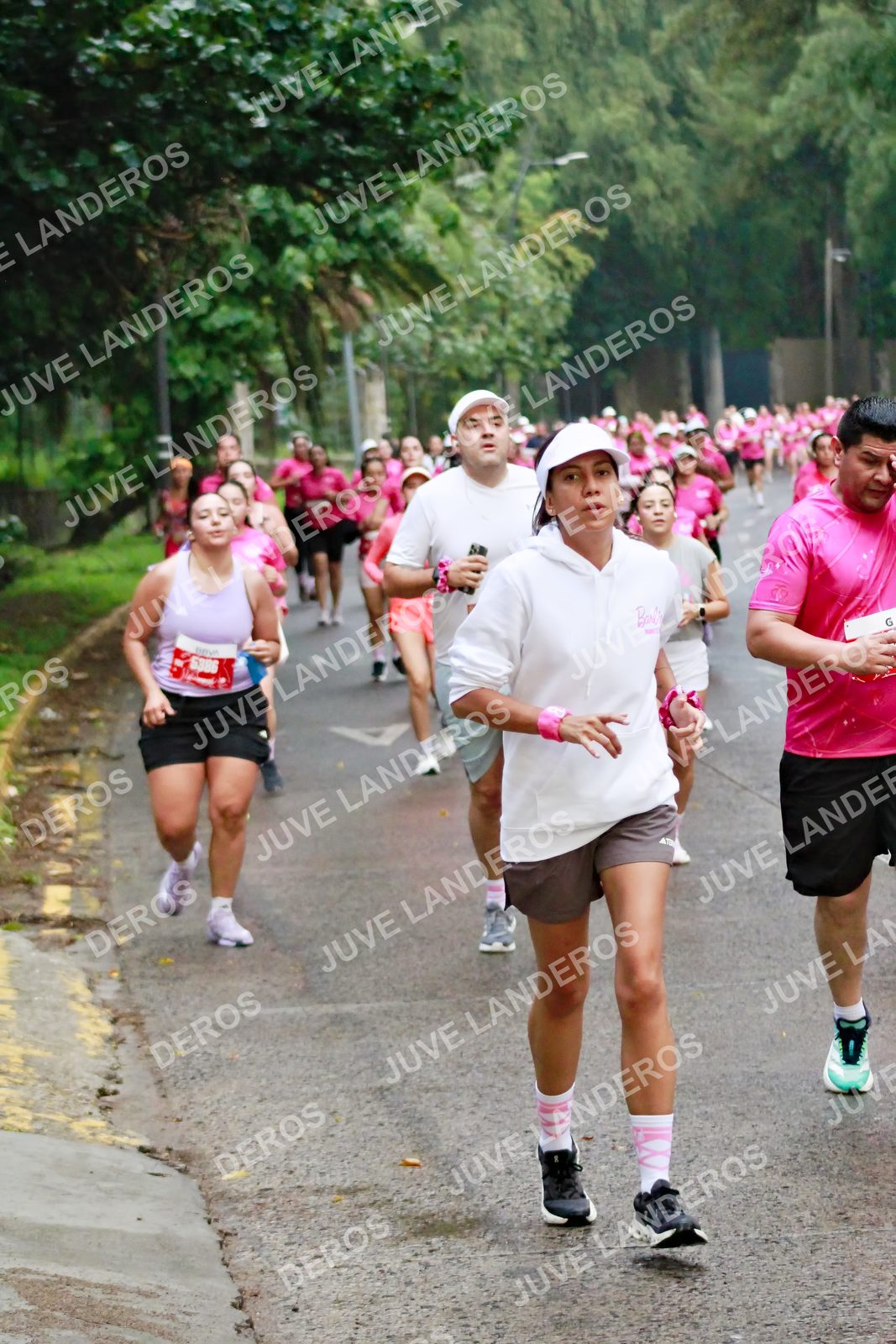 Foto del BARBIE RUN GUADALAJARA en Paseo Andares, Blvd. Puerta de Hierro 4965, Zapopan a las 07:06 · Ruta