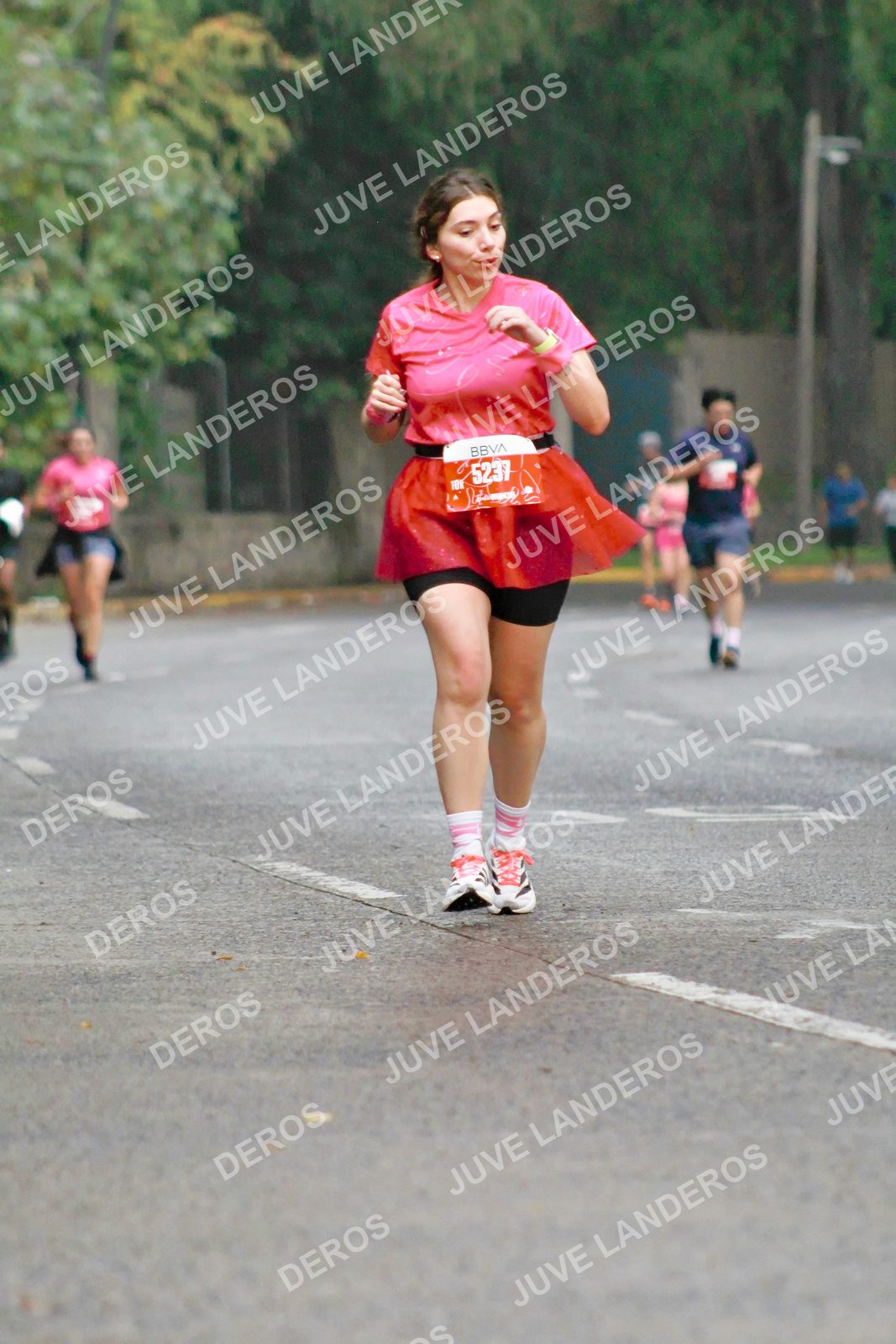 Foto del BARBIE RUN GUADALAJARA en Paseo Andares, Blvd. Puerta de Hierro 4965, Zapopan a las 07:20 · Ruta · dorsal 5237