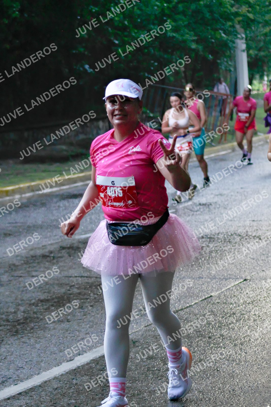 Foto del BARBIE RUN GUADALAJARA en Paseo Andares, Blvd. Puerta de Hierro 4965, Zapopan a las 07:38 · Ruta · dorsal 4075