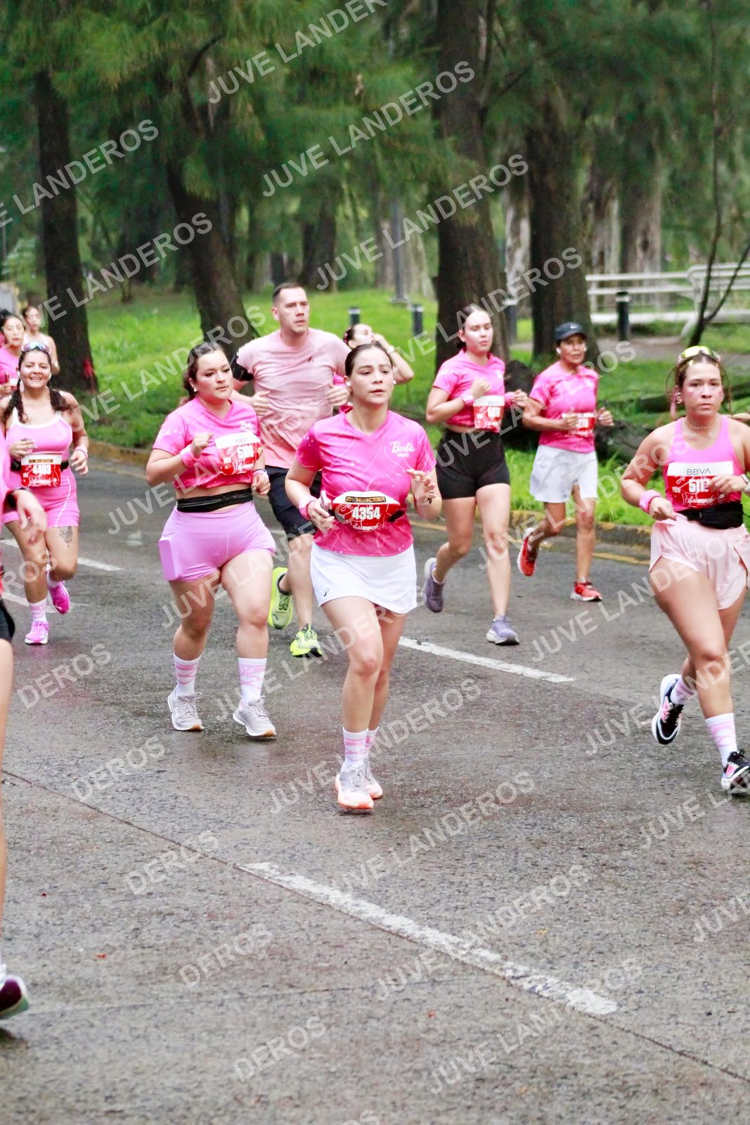 Foto del BARBIE RUN GUADALAJARA en Paseo Andares, Blvd. Puerta de Hierro 4965, Zapopan a las 07:04 · Ruta
