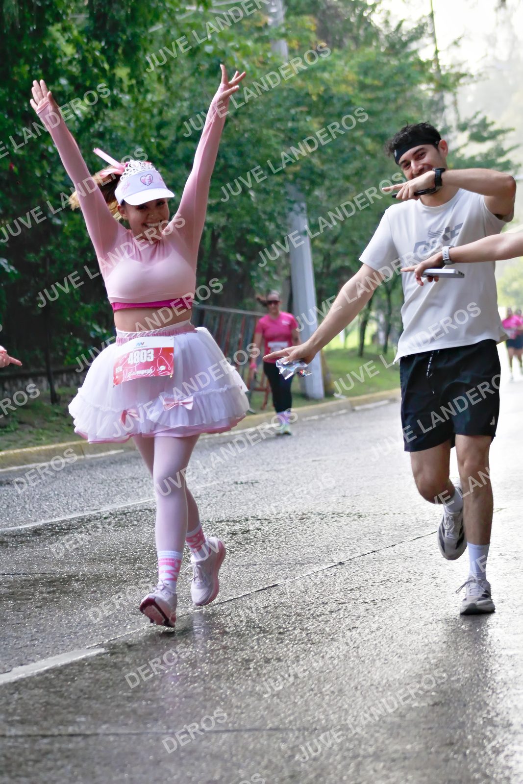 Foto del BARBIE RUN GUADALAJARA en Paseo Andares, Blvd. Puerta de Hierro 4965, Zapopan a las 07:43 · Ruta · dorsal 4803