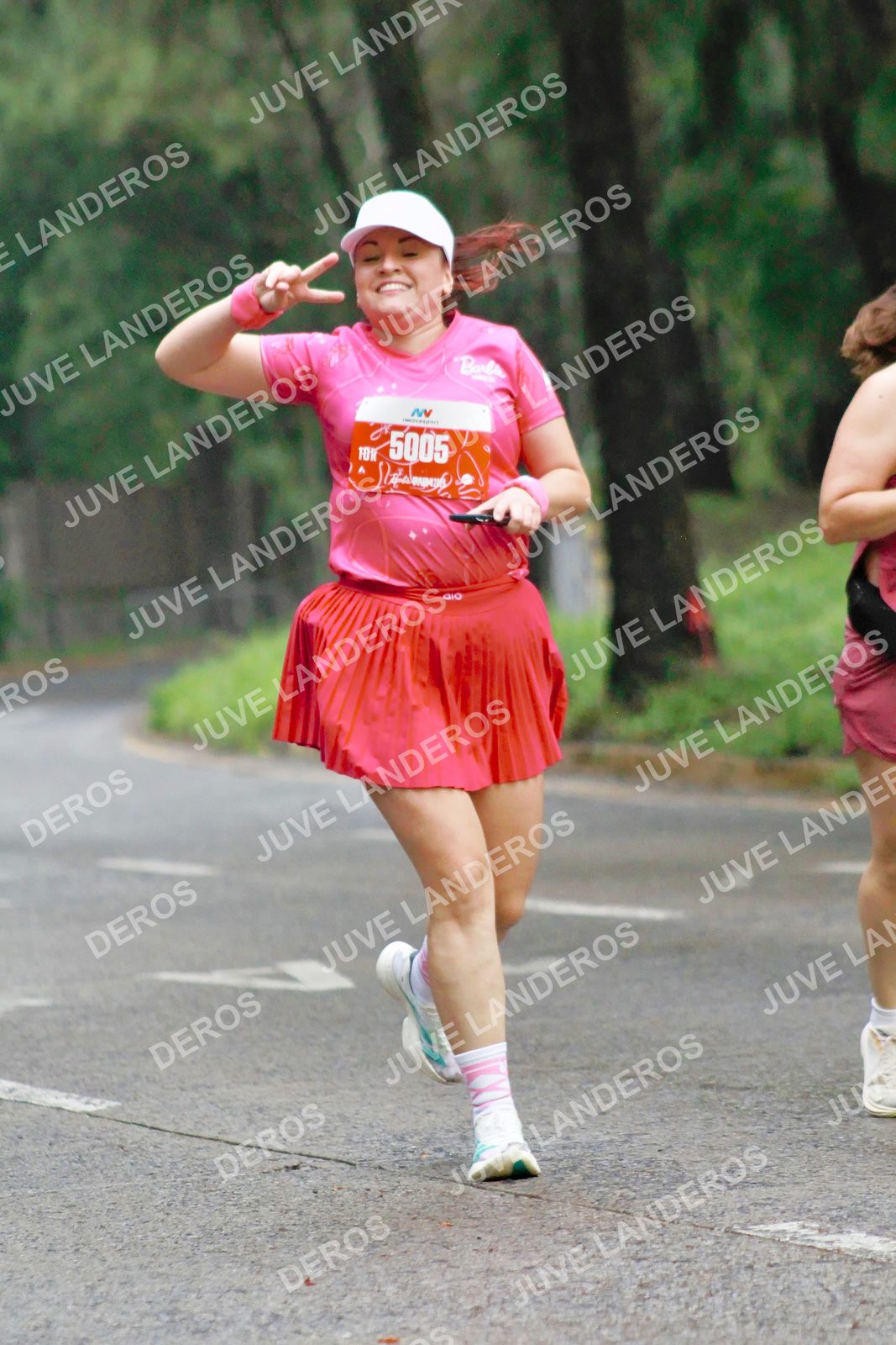 Foto del BARBIE RUN GUADALAJARA en Paseo Andares, Blvd. Puerta de Hierro 4965, Zapopan a las 07:27 · Ruta · dorsal 5005