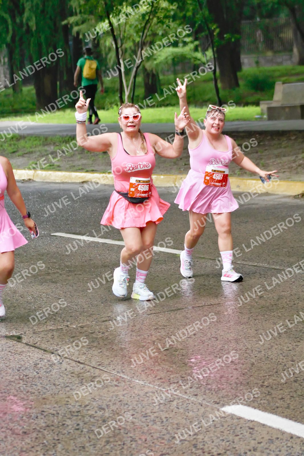 Foto del BARBIE RUN GUADALAJARA en Paseo Andares, Blvd. Puerta de Hierro 4965, Zapopan a las 07:49 · Ruta · dorsal 4507, 4506