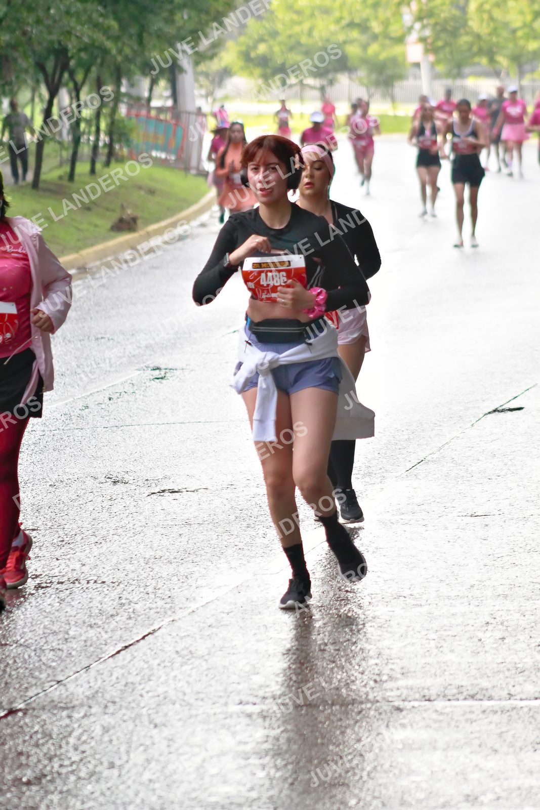 Foto del BARBIE RUN GUADALAJARA en Paseo Andares, Blvd. Puerta de Hierro 4965, Zapopan a las 07:46 · Ruta · dorsal 4486