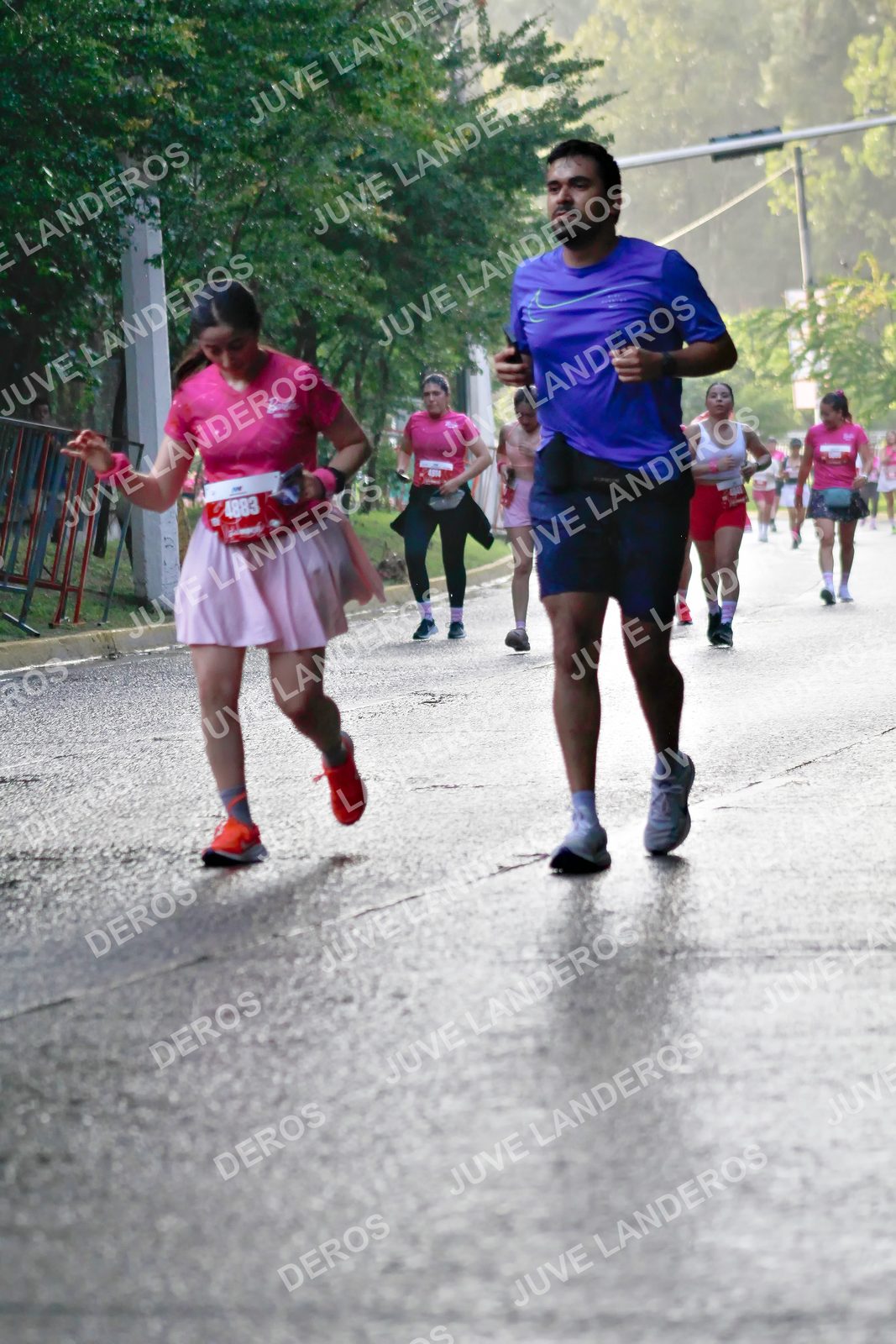 Foto del BARBIE RUN GUADALAJARA en Paseo Andares, Blvd. Puerta de Hierro 4965, Zapopan a las 07:41 · Ruta · dorsal 4883