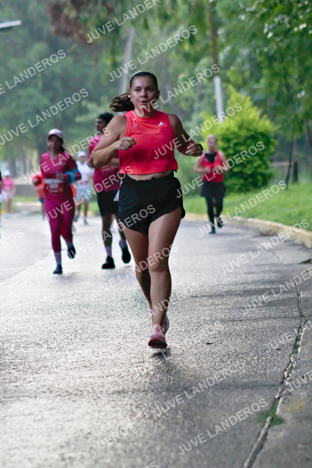 Foto del BARBIE RUN GUADALAJARA en Paseo Andares, Blvd. Puerta de Hierro 4965, Zapopan a las 07:39 · Ruta