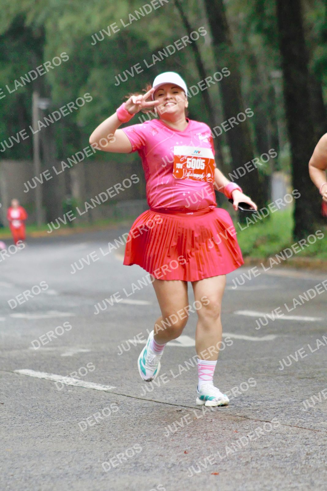 Foto del BARBIE RUN GUADALAJARA en Paseo Andares, Blvd. Puerta de Hierro 4965, Zapopan a las 07:27 · Ruta · dorsal 5005