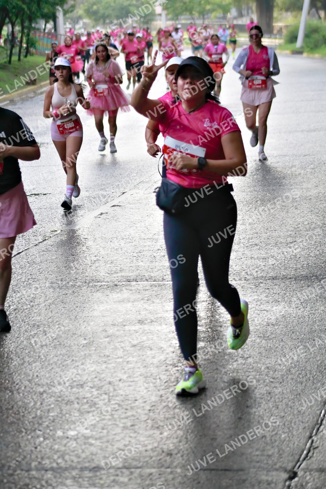 Foto del BARBIE RUN GUADALAJARA en Paseo Andares, Blvd. Puerta de Hierro 4965, Zapopan a las 07:36 · Ruta · dorsal 4360