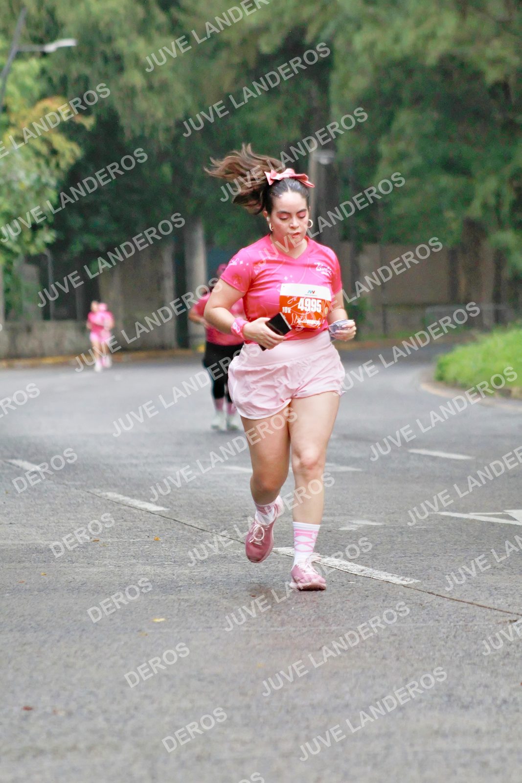 Foto del BARBIE RUN GUADALAJARA en Paseo Andares, Blvd. Puerta de Hierro 4965, Zapopan a las 07:23 · Ruta · dorsal 4995