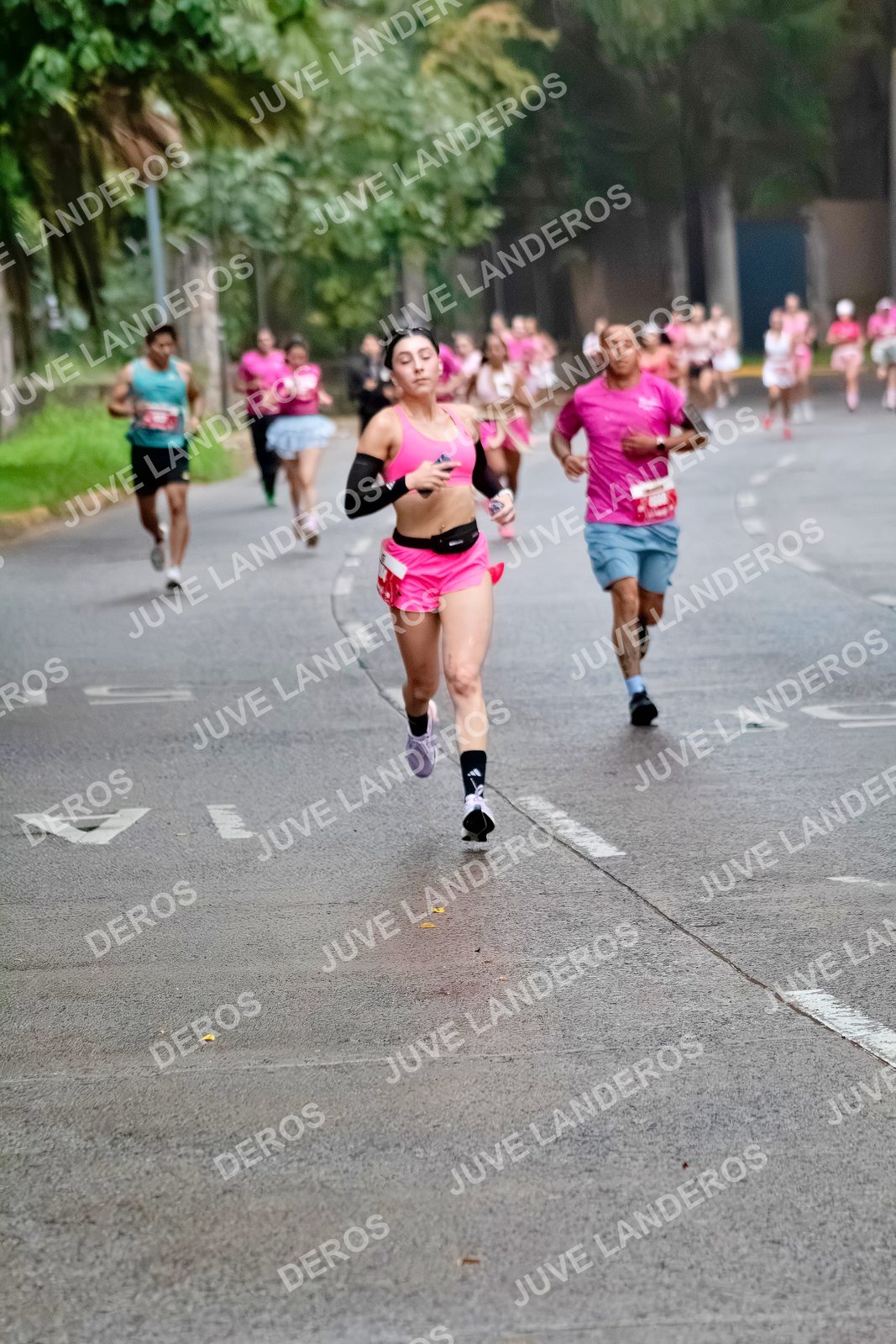 Foto del BARBIE RUN GUADALAJARA en Paseo Andares, Blvd. Puerta de Hierro 4965, Zapopan a las 06:59 · Ruta