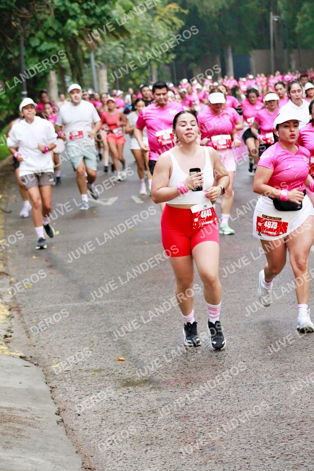 Foto del BARBIE RUN GUADALAJARA en Paseo Andares, Blvd. Puerta de Hierro 4965, Zapopan a las 07:06 · Ruta