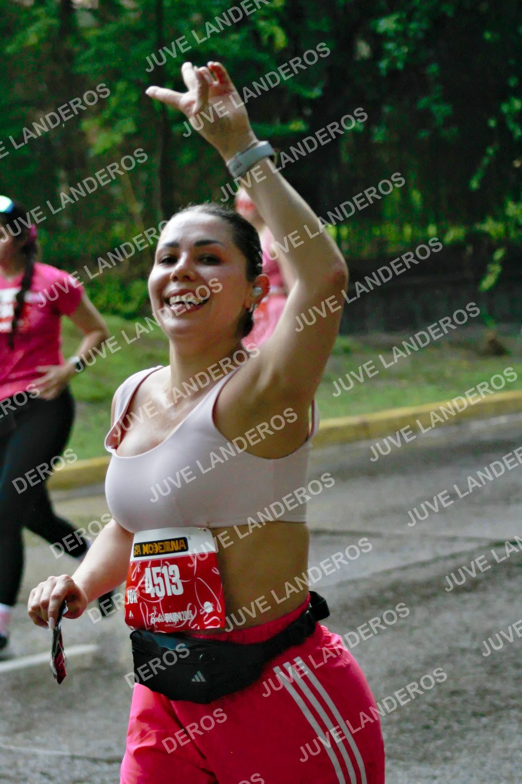 Foto del BARBIE RUN GUADALAJARA en Paseo Andares, Blvd. Puerta de Hierro 4965, Zapopan a las 07:38 · Ruta · dorsal 4513