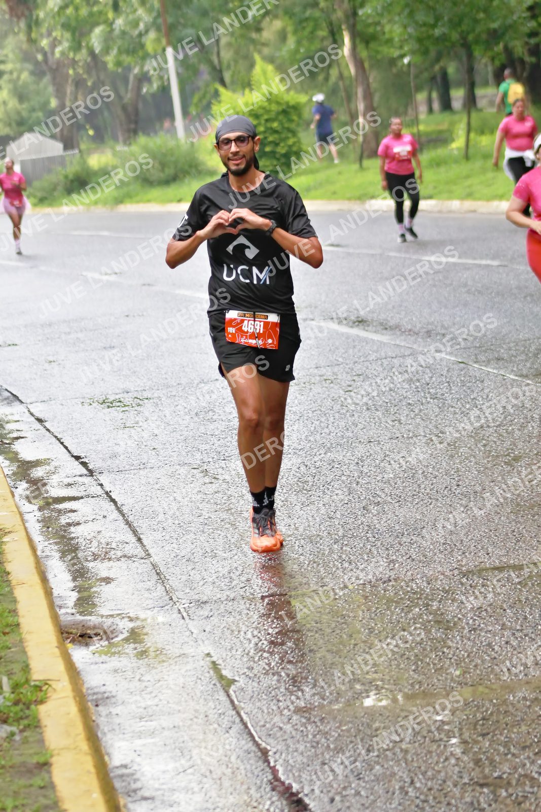 Foto del BARBIE RUN GUADALAJARA en Paseo Andares, Blvd. Puerta de Hierro 4965, Zapopan a las 07:49 · Ruta · dorsal 4691