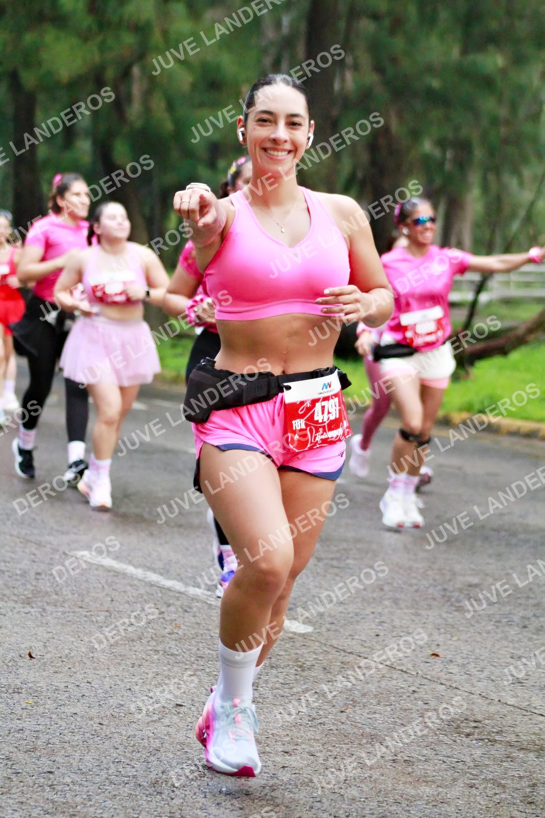 Foto del BARBIE RUN GUADALAJARA en Paseo Andares, Blvd. Puerta de Hierro 4965, Zapopan a las 07:07 · Ruta