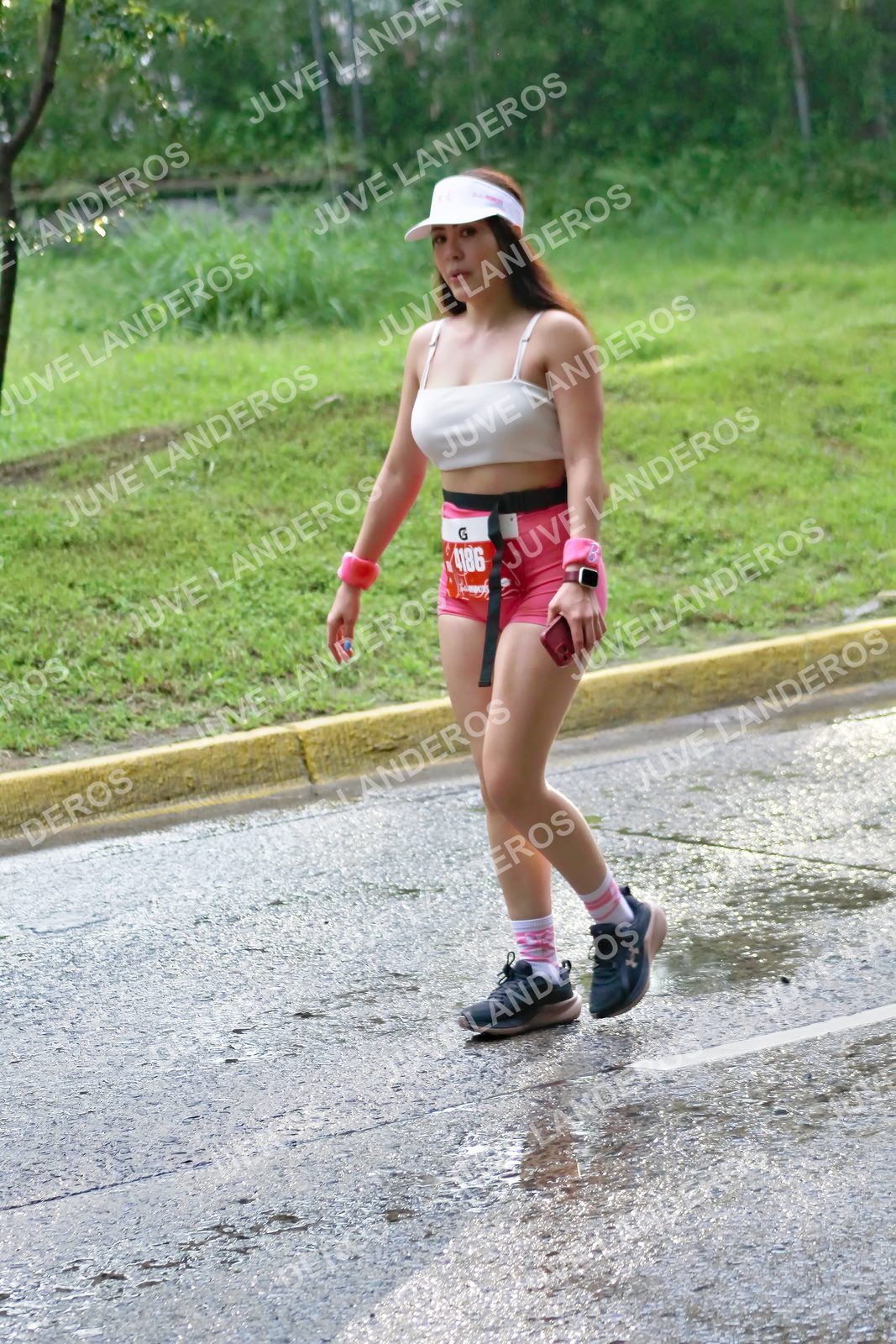 Foto del BARBIE RUN GUADALAJARA en Paseo Andares, Blvd. Puerta de Hierro 4965, Zapopan a las 07:46 · Ruta · dorsal 4186