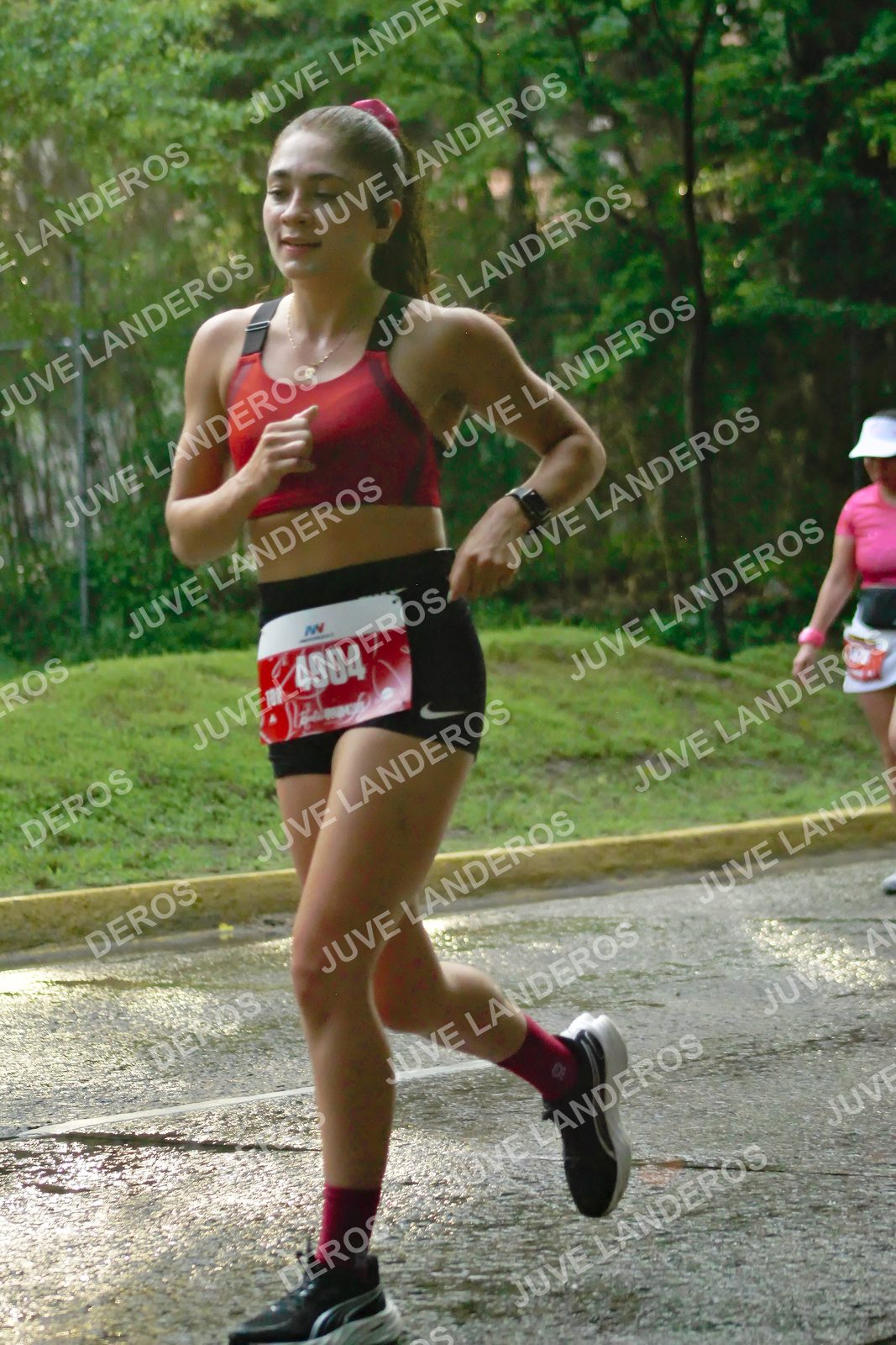 Foto del BARBIE RUN GUADALAJARA en Paseo Andares, Blvd. Puerta de Hierro 4965, Zapopan a las 07:43 · Ruta · dorsal 4904