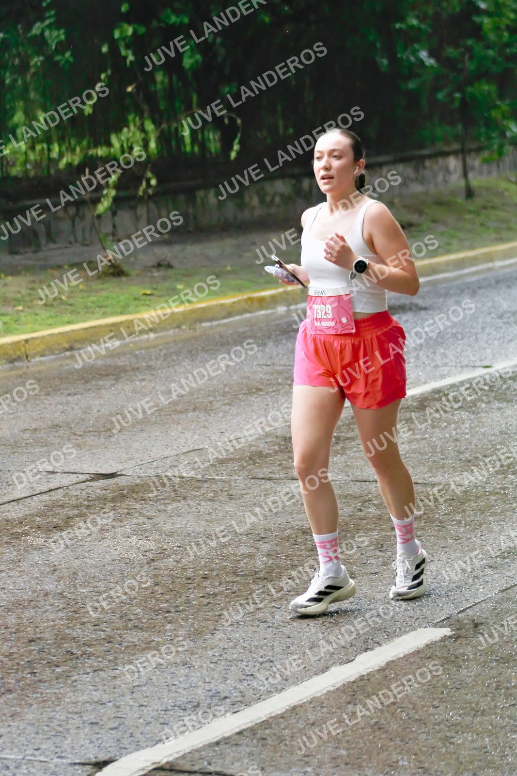 Foto del BARBIE RUN GUADALAJARA en Paseo Andares, Blvd. Puerta de Hierro 4965, Zapopan a las 07:48 · Ruta · dorsal 7329