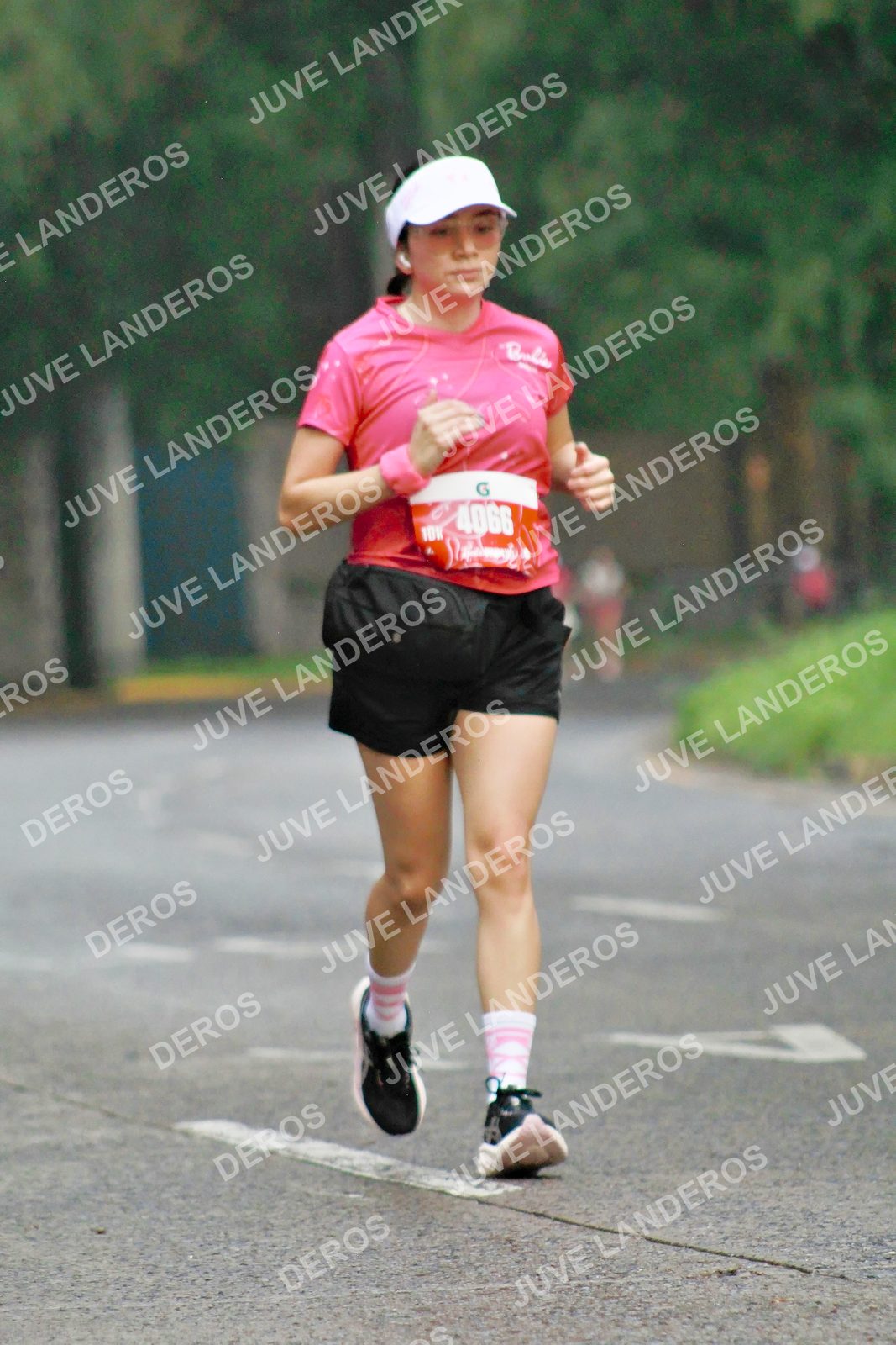 Foto del BARBIE RUN GUADALAJARA en Paseo Andares, Blvd. Puerta de Hierro 4965, Zapopan a las 07:21 · Ruta · dorsal 4066