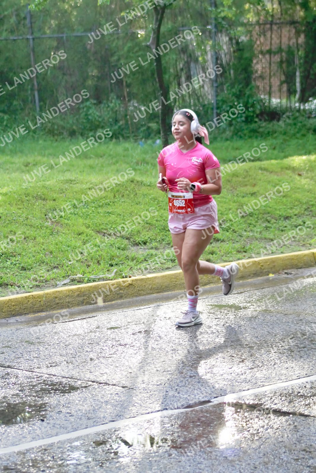 Foto del BARBIE RUN GUADALAJARA en Paseo Andares, Blvd. Puerta de Hierro 4965, Zapopan a las 07:45 · Ruta · dorsal 4652