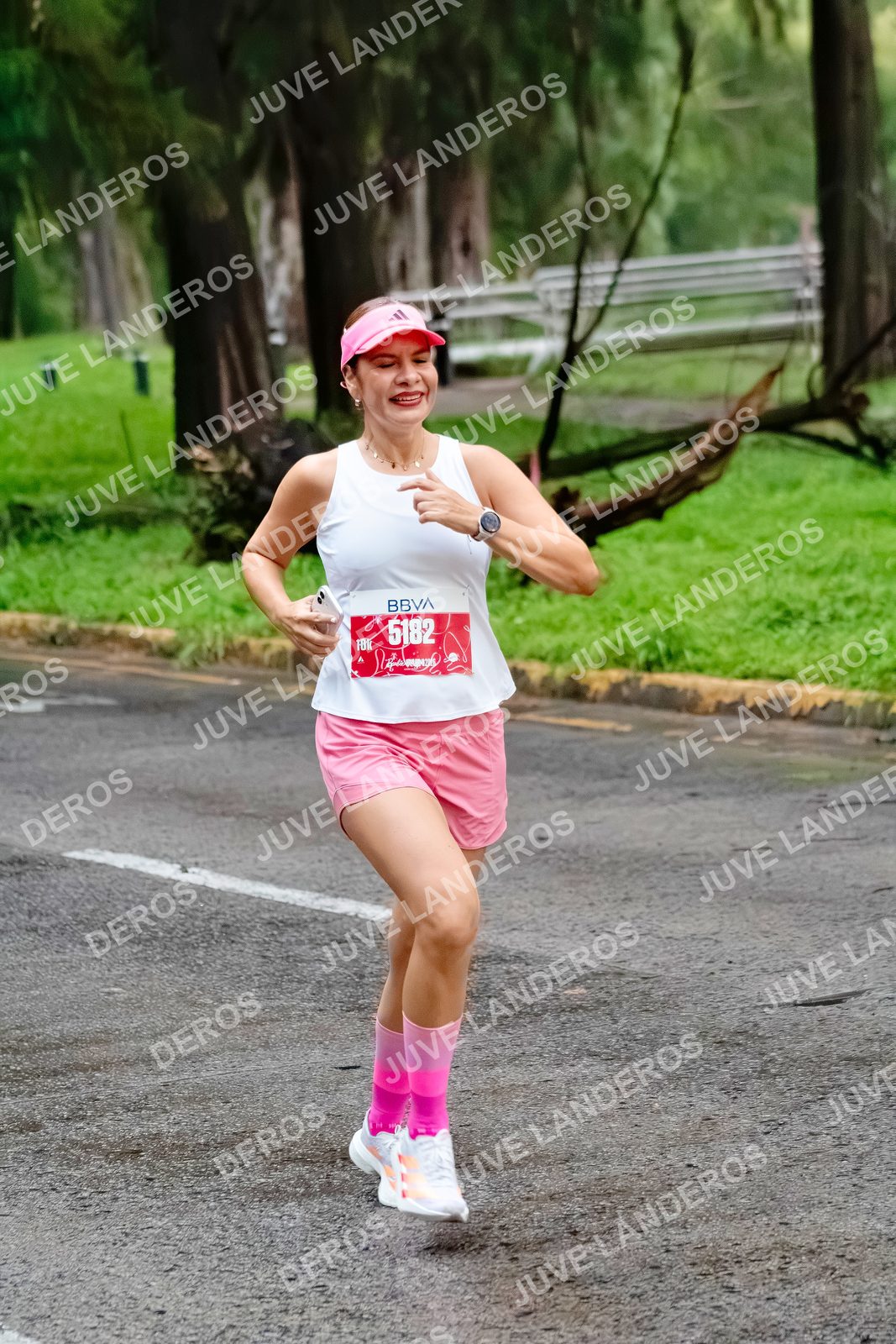 Foto del BARBIE RUN GUADALAJARA en Paseo Andares, Blvd. Puerta de Hierro 4965, Zapopan a las 06:58 · Ruta · dorsal 5182
