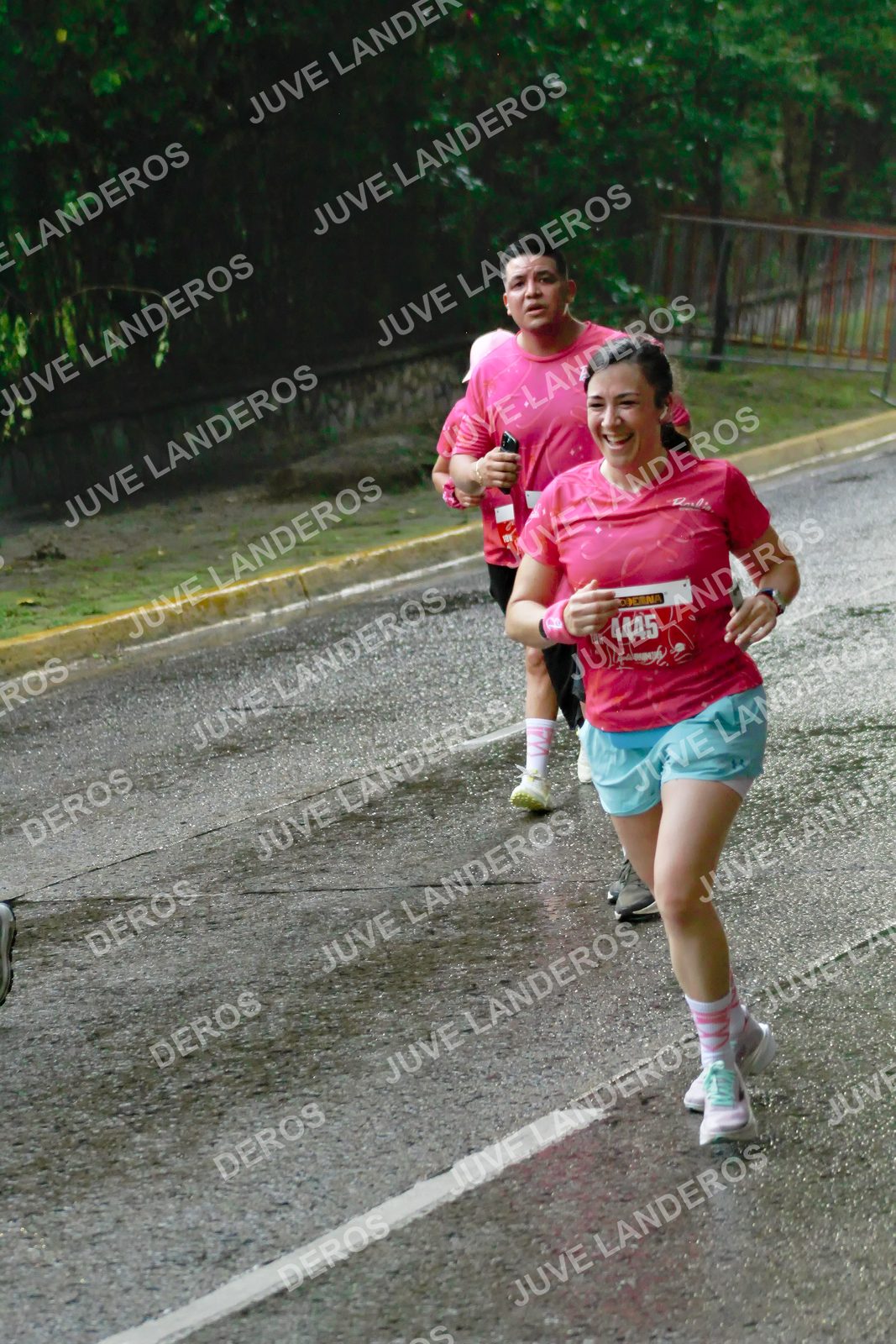 Foto del BARBIE RUN GUADALAJARA en Paseo Andares, Blvd. Puerta de Hierro 4965, Zapopan a las 07:37 · Ruta · dorsal 4445