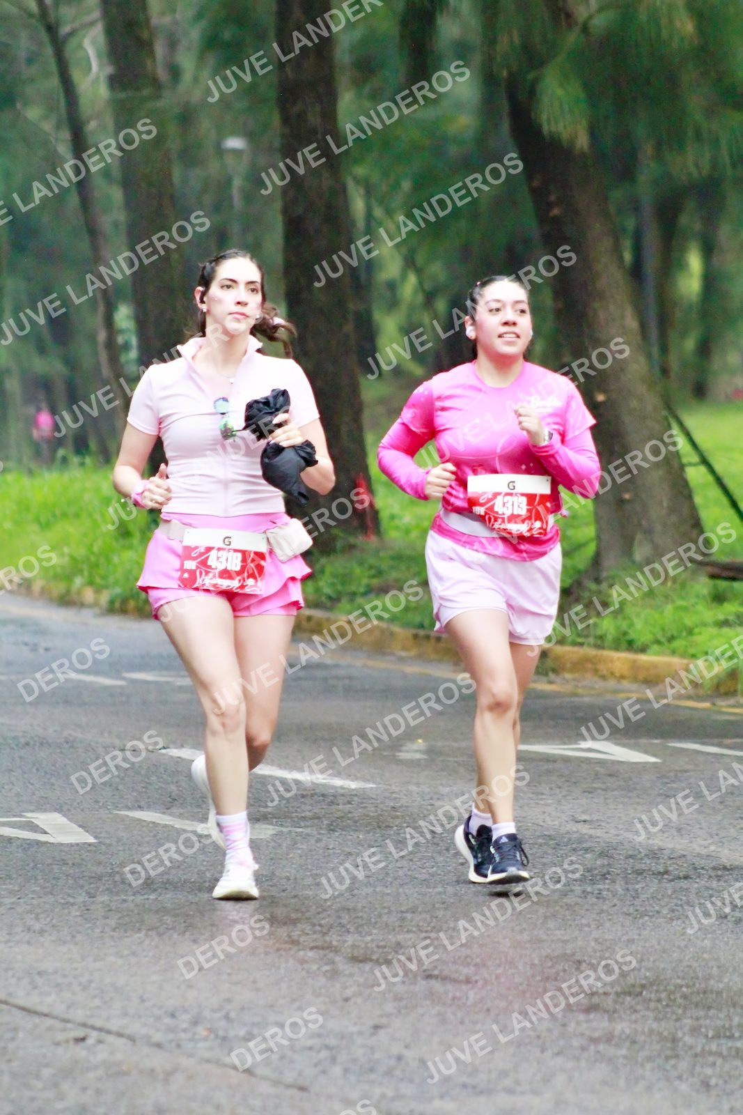 Foto del BARBIE RUN GUADALAJARA en Paseo Andares, Blvd. Puerta de Hierro 4965, Zapopan a las 07:09 · Ruta
