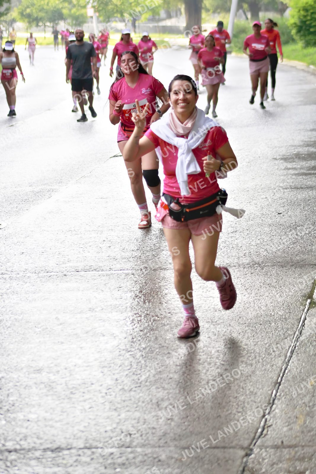 Foto del BARBIE RUN GUADALAJARA en Paseo Andares, Blvd. Puerta de Hierro 4965, Zapopan a las 07:46 · Ruta