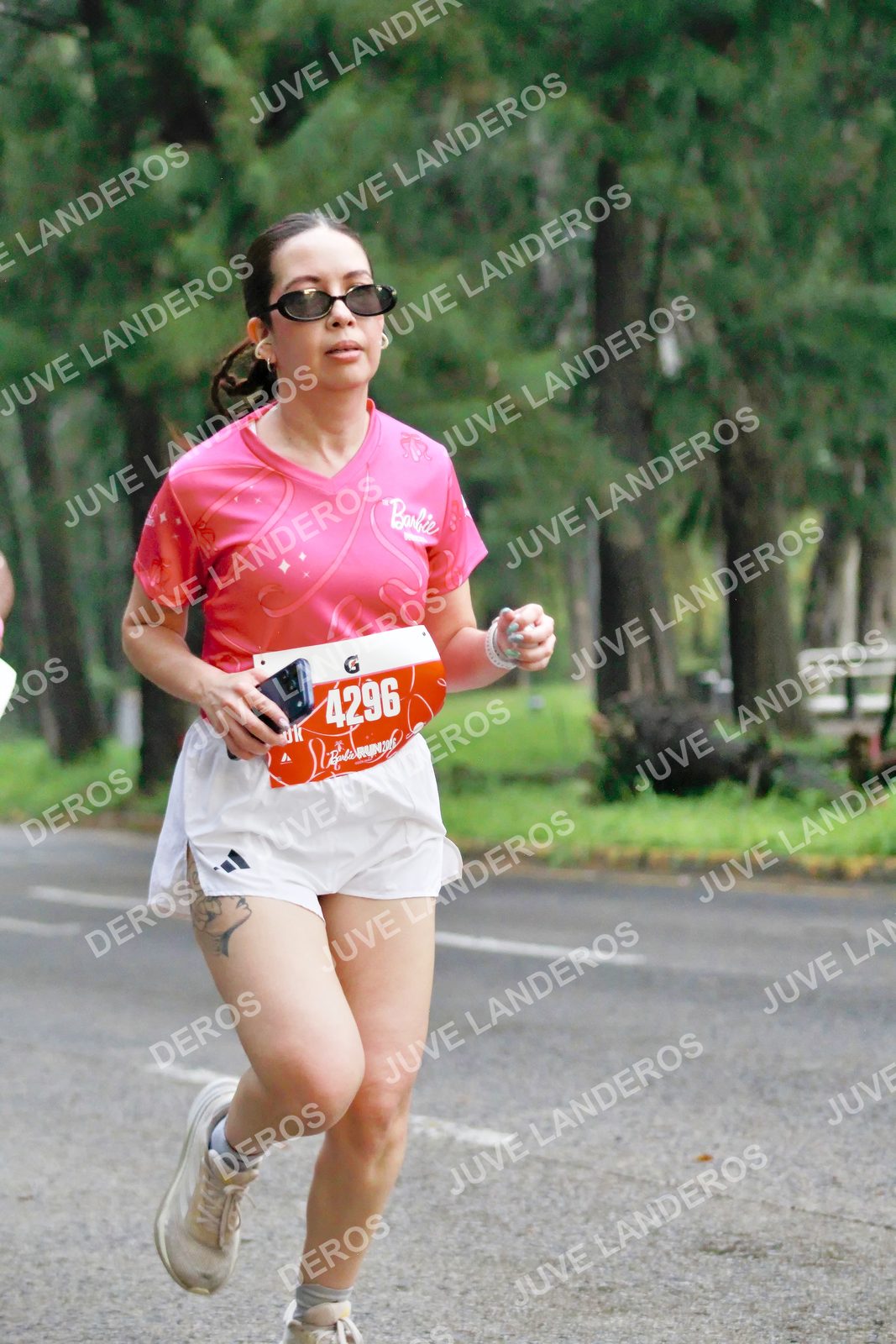 Foto del BARBIE RUN GUADALAJARA en Paseo Andares, Blvd. Puerta de Hierro 4965, Zapopan a las 07:21 · Ruta · dorsal 4296
