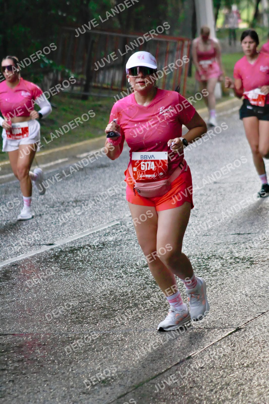 Foto del BARBIE RUN GUADALAJARA en Paseo Andares, Blvd. Puerta de Hierro 4965, Zapopan a las 07:37 · Ruta · dorsal 5174