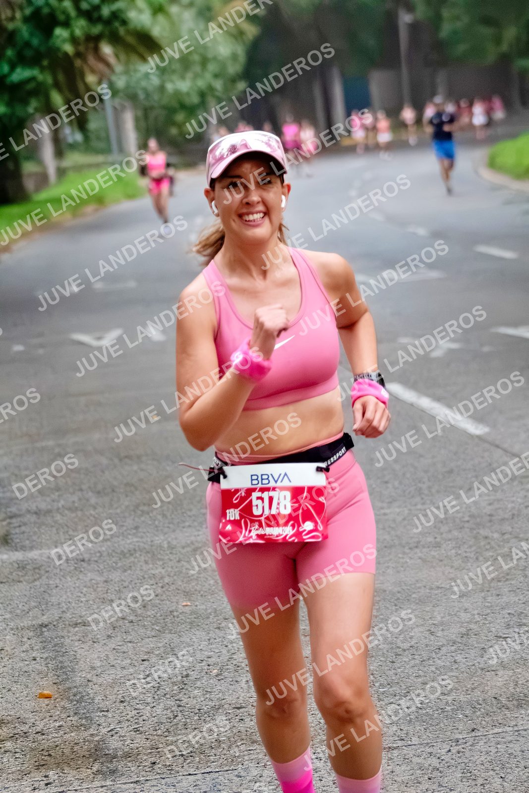 Foto del BARBIE RUN GUADALAJARA en Paseo Andares, Blvd. Puerta de Hierro 4965, Zapopan a las 06:59 · Ruta · dorsal 5178